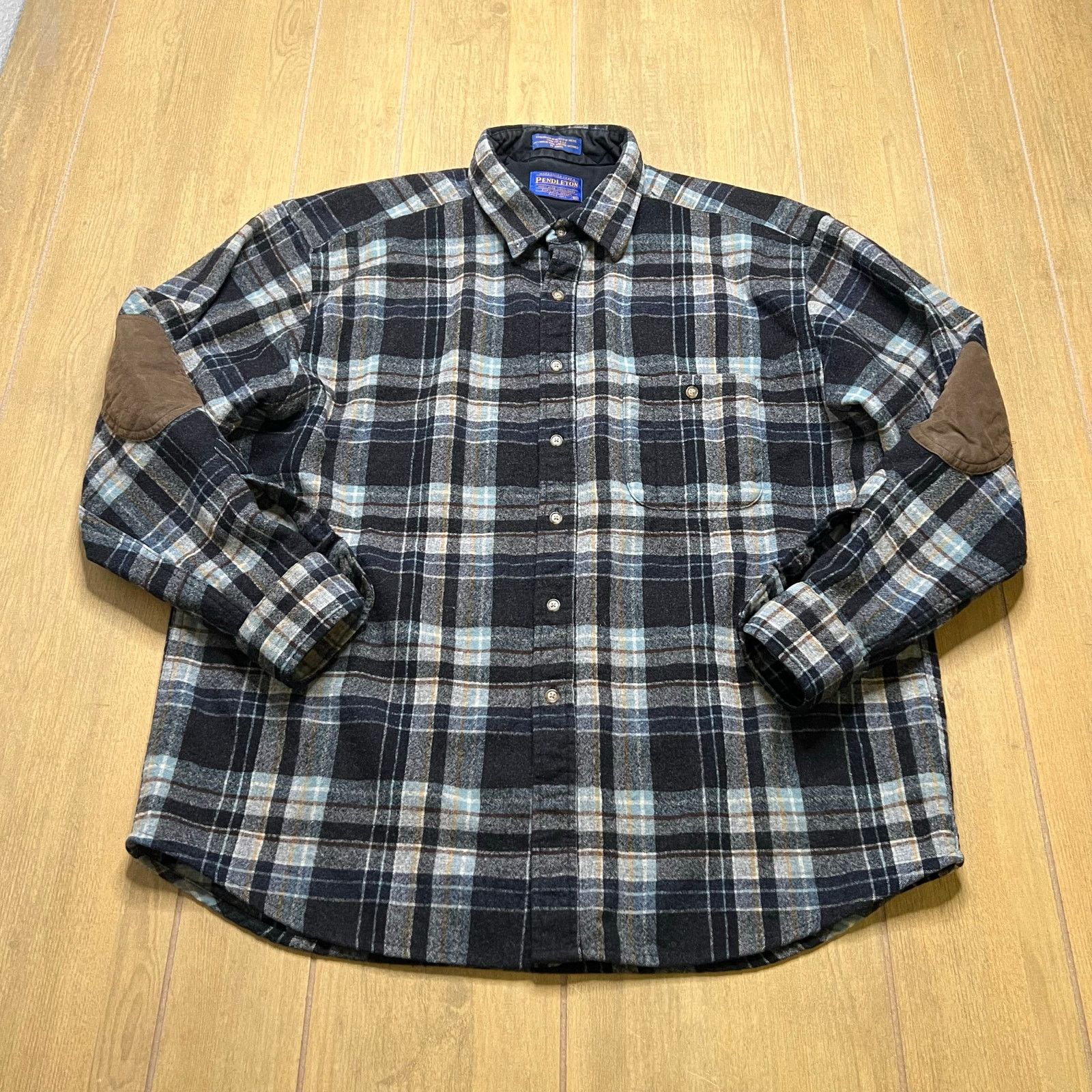 Pendleton Vintage Pendleton Wool Flannel Shirt XL Plaid Elbow Patch Size US XL / EU 56 / 4 - 1 Thumbnail