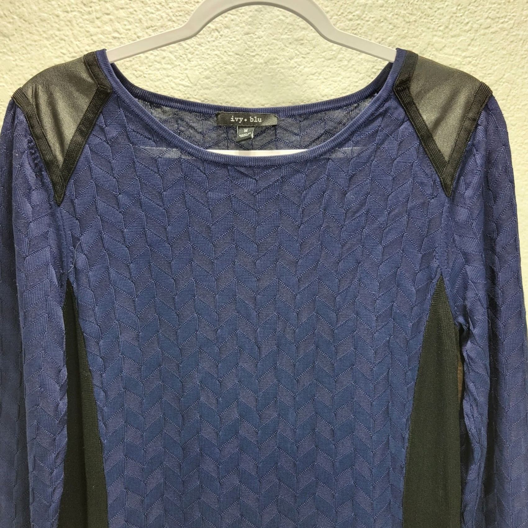 Vintage ivy + blu Knit Blue Black Sweater Dress Knee Length Sheer Soft Rayon Sz M Womens Long Sleeve Size M / US 6-8 / IT 42-44 - 4 Thumbnail