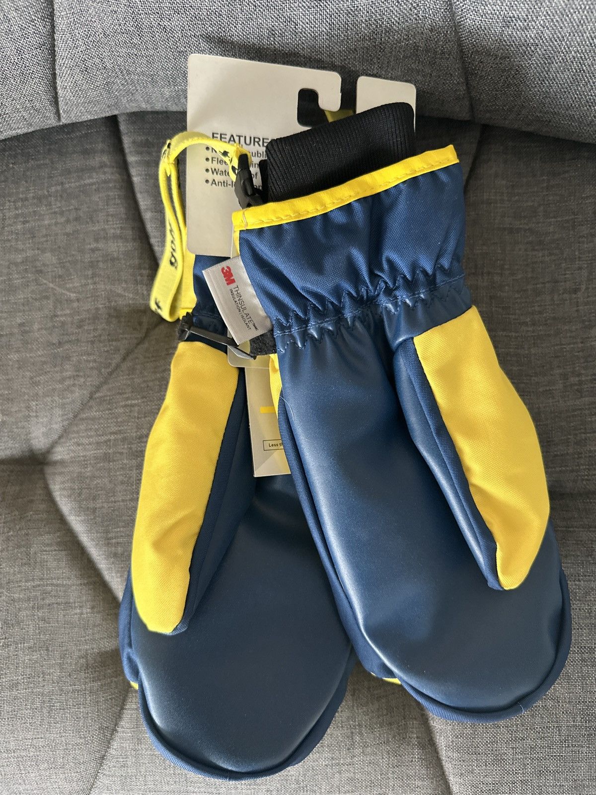 Golf Wang Golf Wang Snow Mittens Size ONE SIZE - 2 Thumbnail