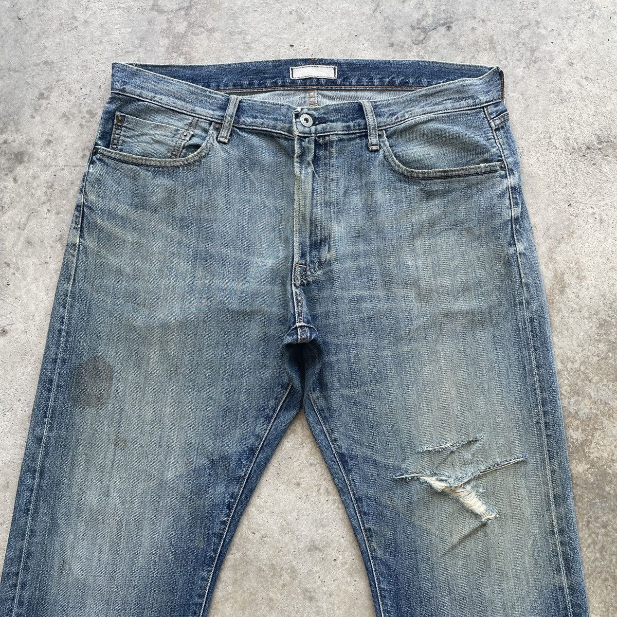 Japanese Brand Vintage Japanese Faded Distressed Denim Pants Jeans W37 Size US 37 - 3 Thumbnail