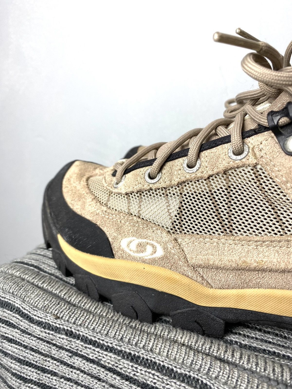 Salomon Rare! Vintage 2002 Salomon Hiking Tracking Sneakers Oakley Size US 9 / EU 42 - 3 Thumbnail