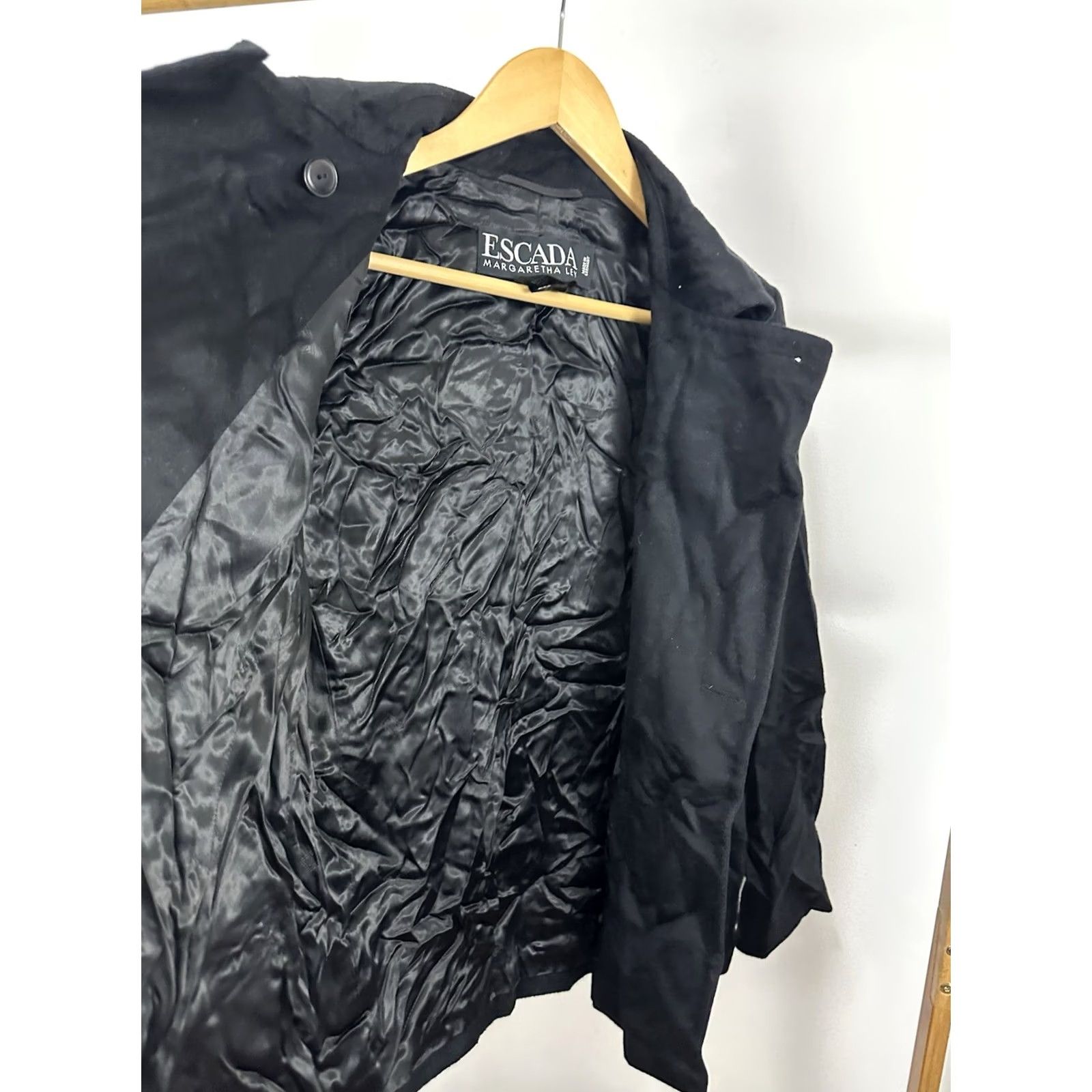 Escada VTG Escada Margaretha Ley Wool Double Breasted Black Blazer Size 34 Womens Blazer Size XXS / US 00 / IT 34 - 5 Thumbnail
