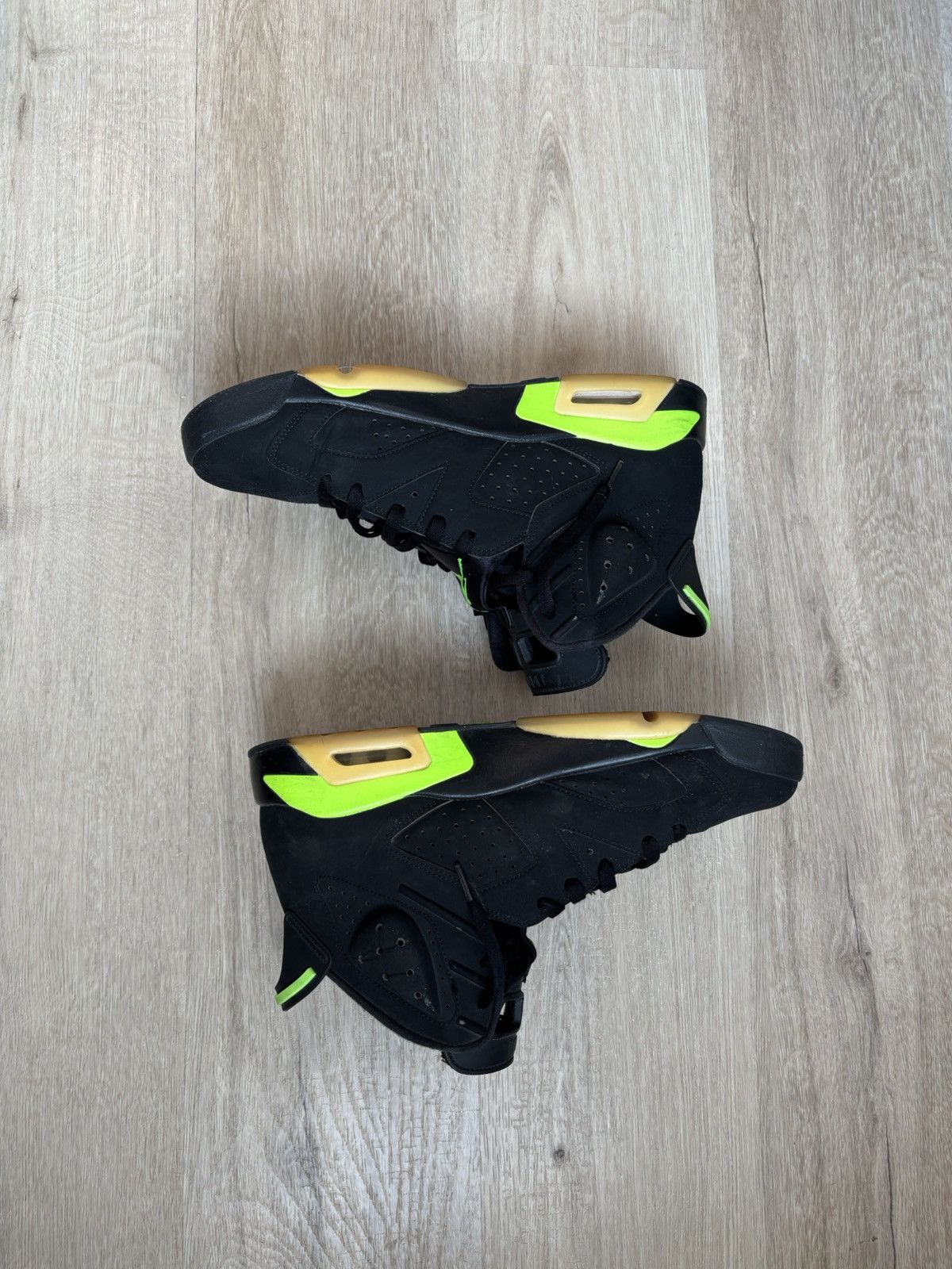 Jordan Brand Jordan 6 Electric Green Size US 13 / EU 46 - 2 Thumbnail