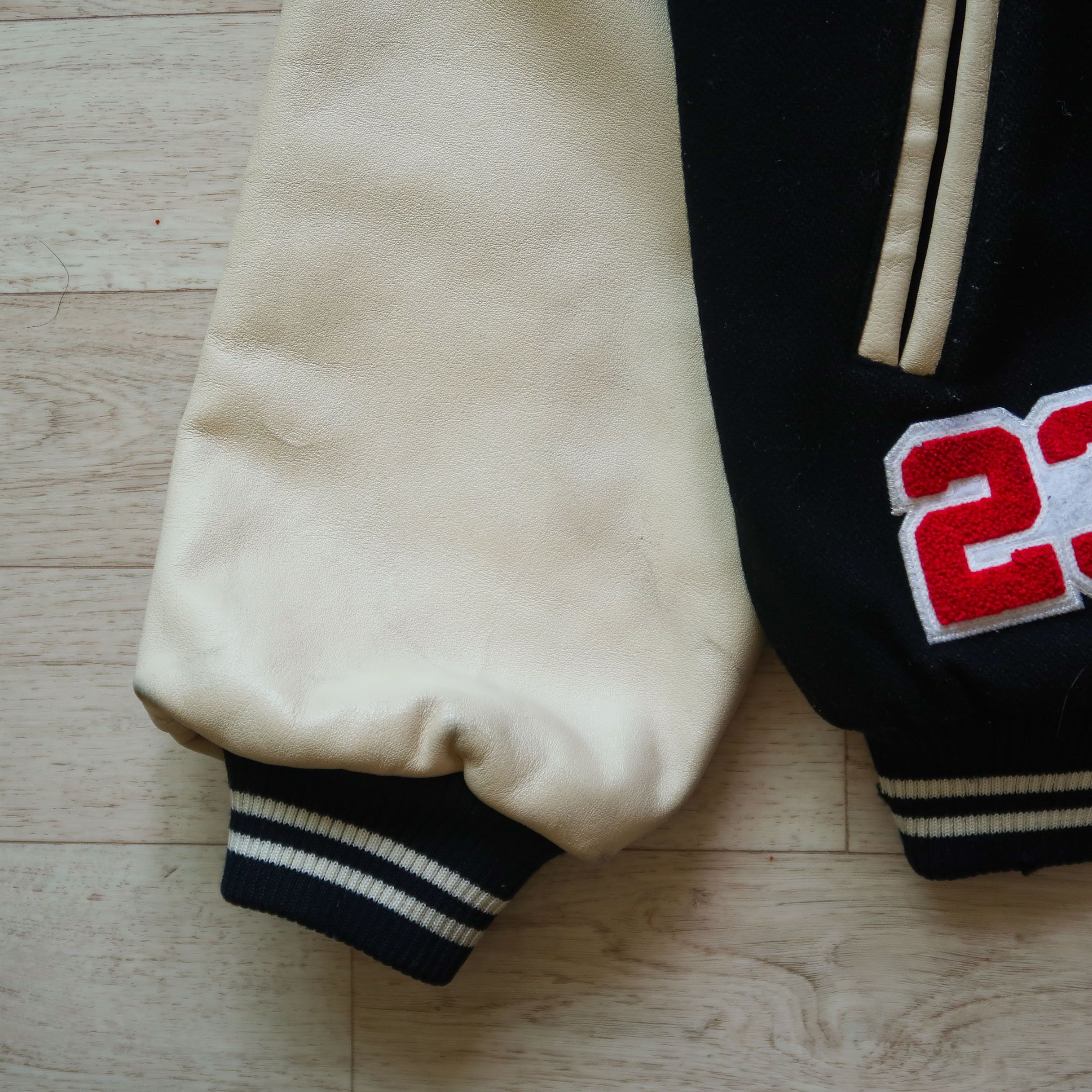 Nike Vintage 90s Nike Jordan Varsity Jacket Size US L / EU 52-54 / 3 - 3 Thumbnail