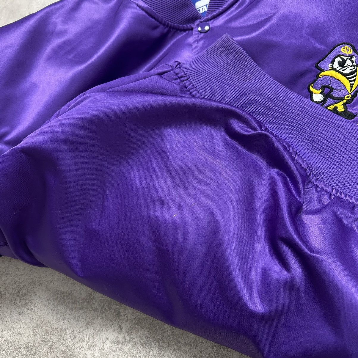 NCAA × Starter × Vintage VTG 90s EAST CAROLINA PIRATES ECU STARTER SATIN JACKET Size US XL / EU 56 / 4 - 9 Thumbnail