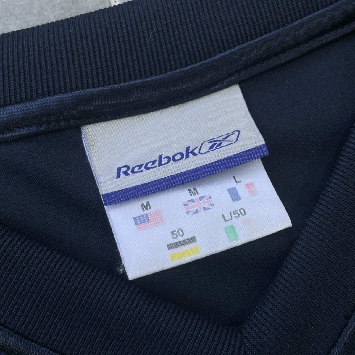 Reebok × Vintage Vintage Reebok Embroidered Logo T-Shirt Size M Size US M / EU 48-50 / 2 - 13 Thumbnail