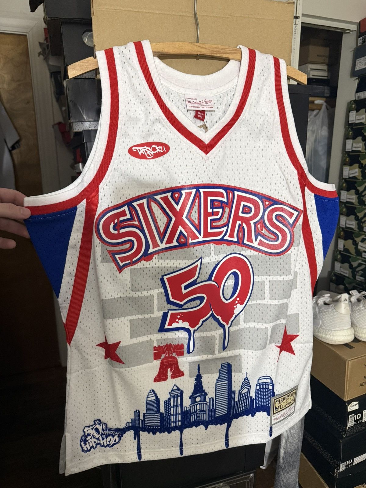 Mitchell & Ness 76ers hip hop 50th anniversary jersey sz M & L Size US L / EU 52-54 / 3 - 1 Thumbnail