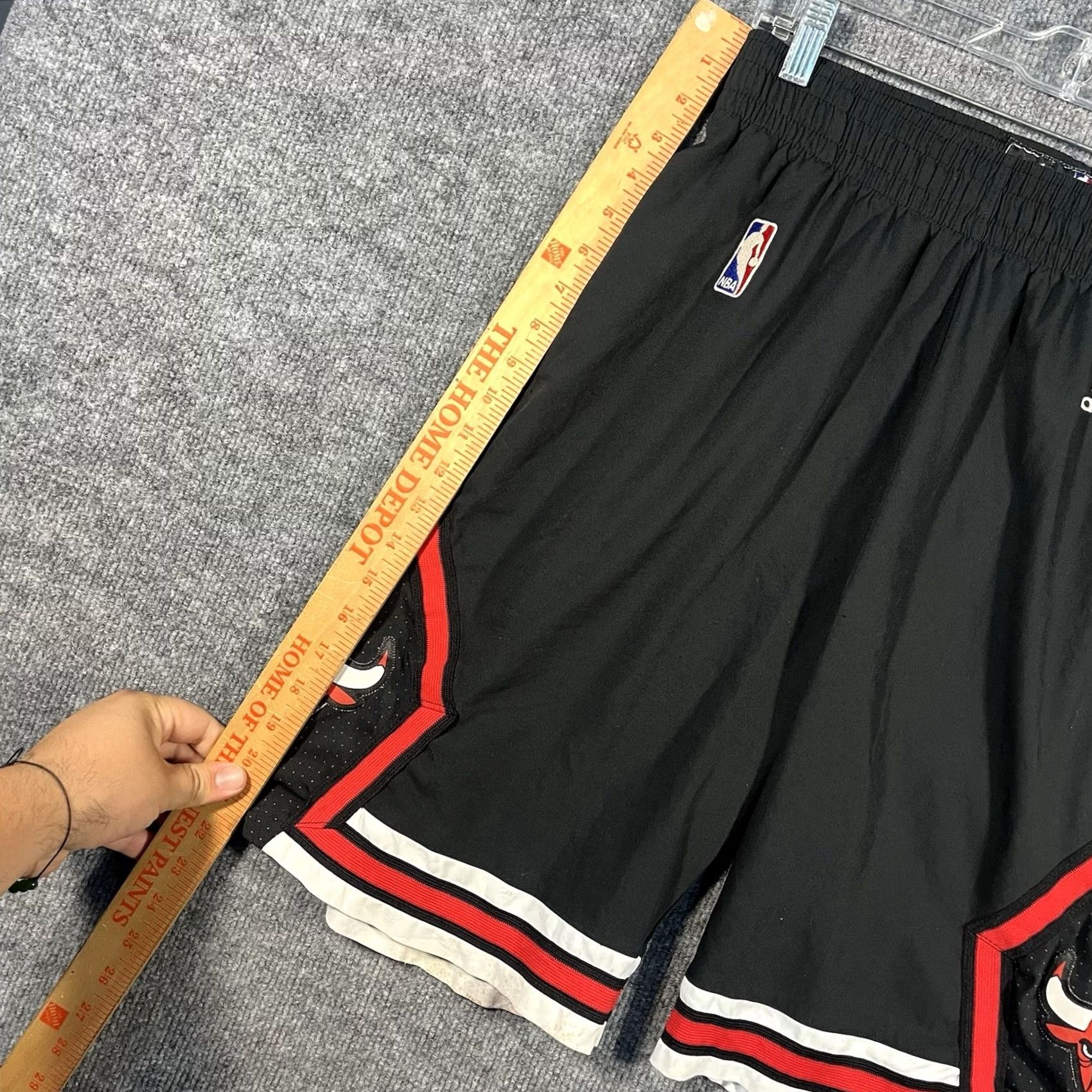 Adidas adidas Chicago Bulls Shorts Mens M Black Red NBA Authentic Basketball Size US 31 - 3 Thumbnail