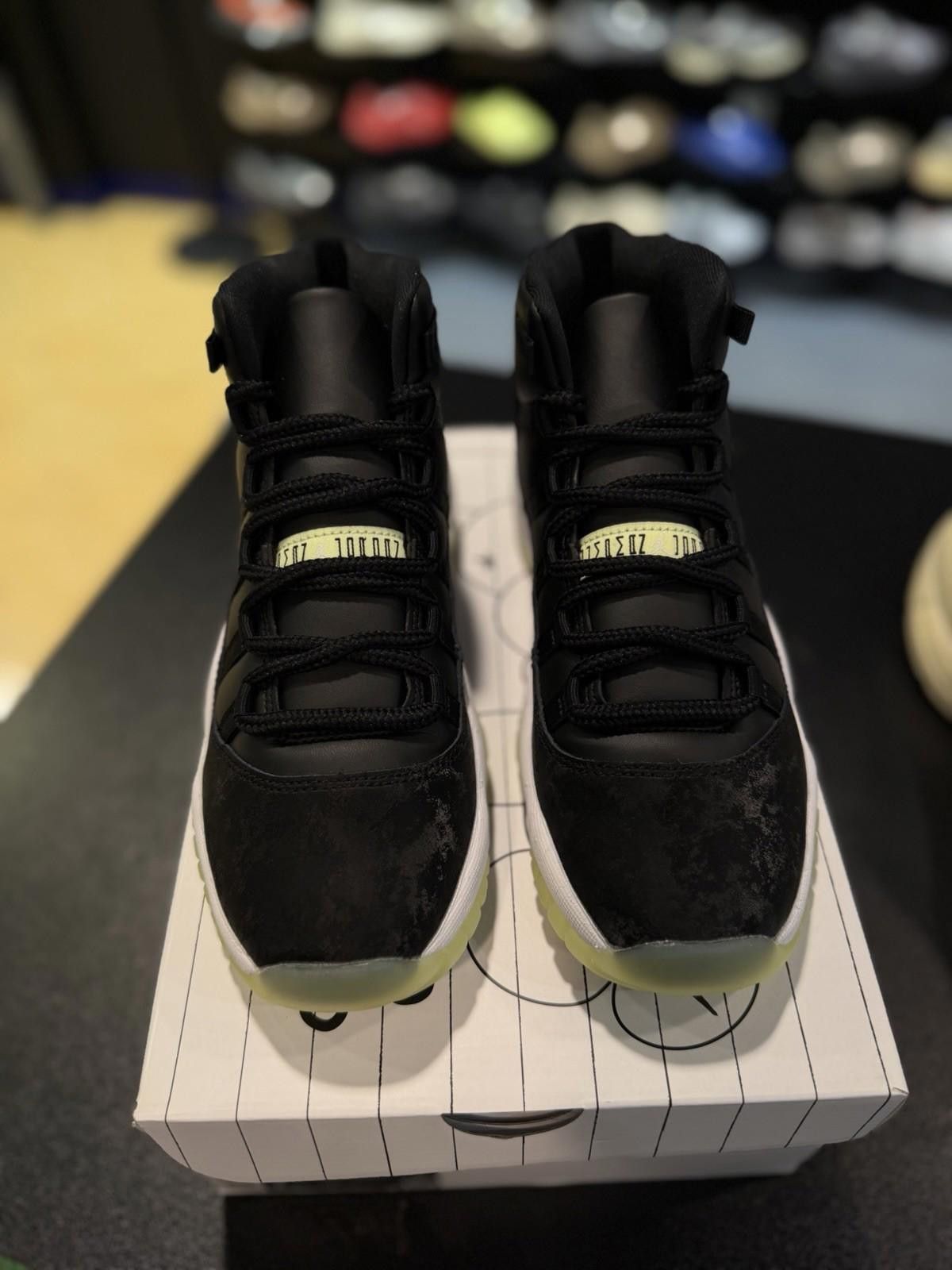 Nike Air Jordan 11 Retro GS 'Inner Beast' Black Barely Volt 7Y Size US 7 / EU 40 - 11 Thumbnail
