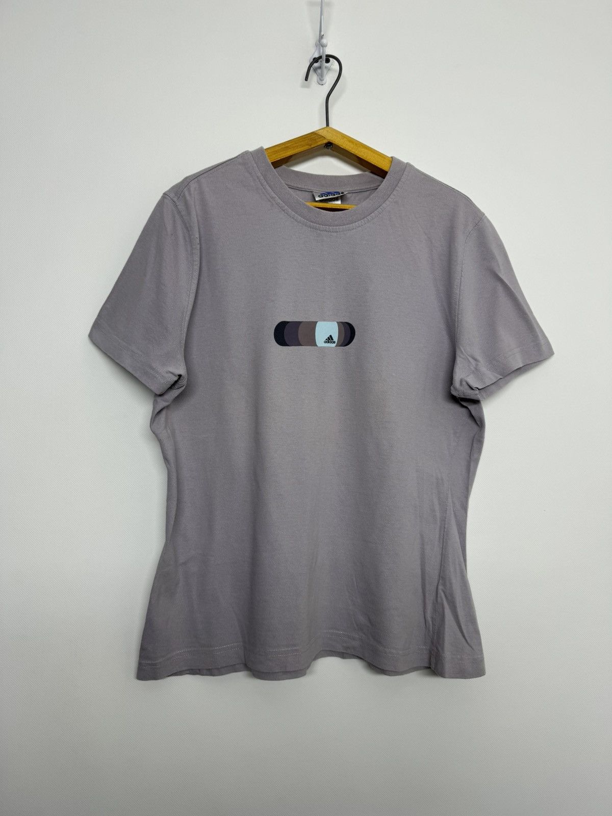 Adidas Vintage Adidas Logo T-Shirt 90’s Size M / US 6-8 / IT 42-44 - 1 Thumbnail
