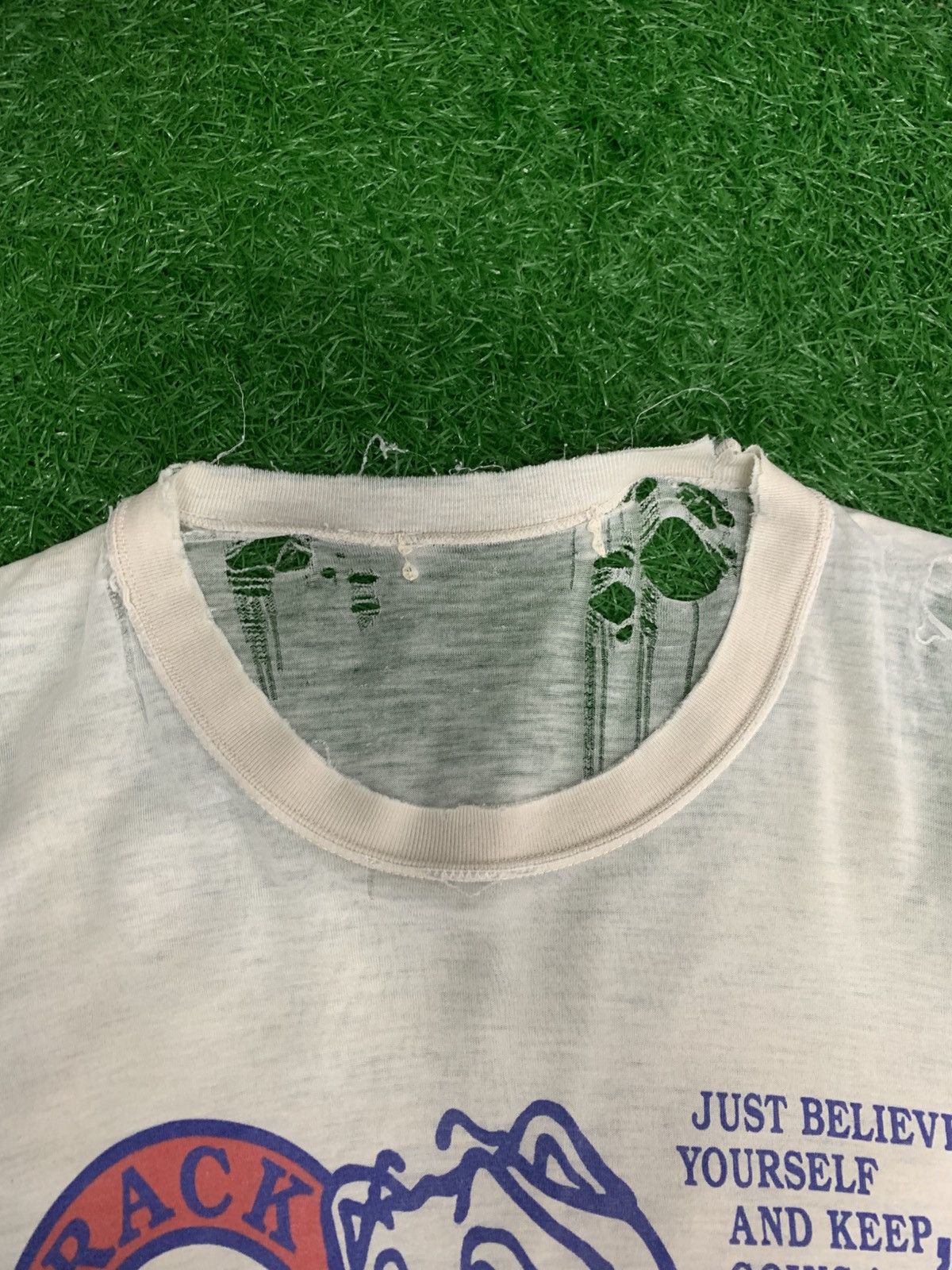 Champion Vintage Champion Distress Tee Size US S / EU 44-46 / 1 - 5 Thumbnail