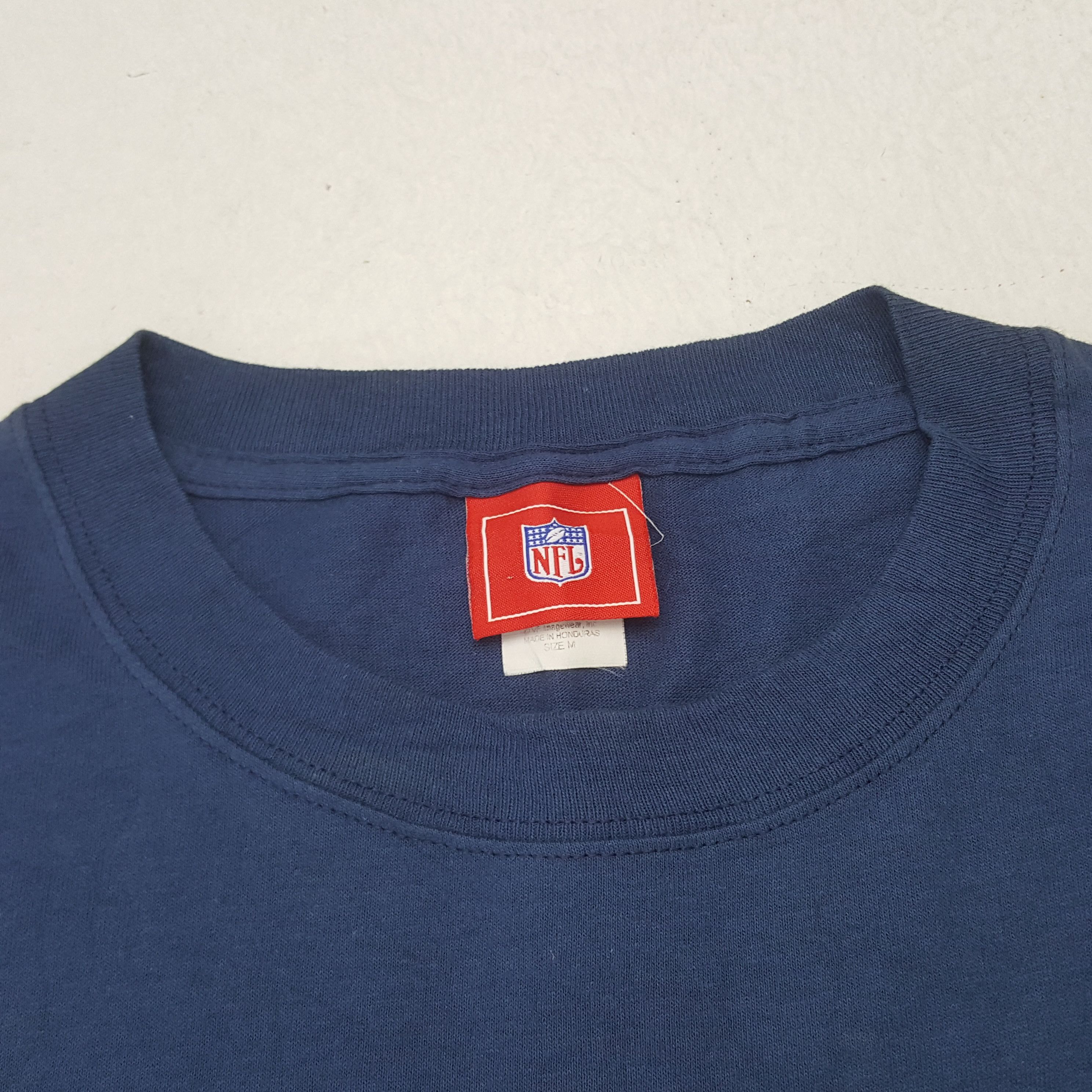 NFL × Vintage Vintage Tennessee Titans American Football Tshirt C285N41 Size US M / EU 48-50 / 2 - 4 Thumbnail
