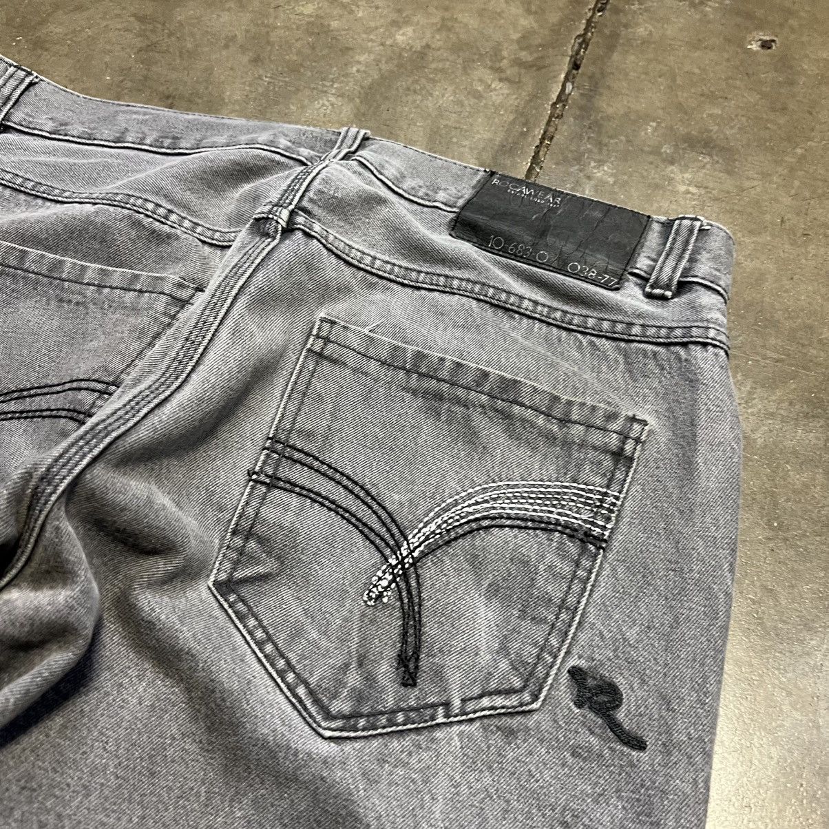 Rocawear Vintage Rocawear Denim Jeans Baggy Wide Leg Skater Y2K JNCO Size US 38 / EU 54 - 6 Thumbnail