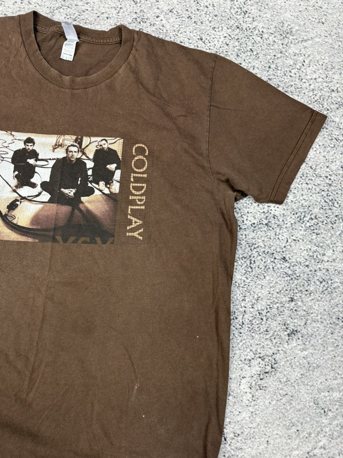 Band Tees Merch Coldplay Twisted Logic Tour 2005 Tshirt band tee v Size US XL / EU 56 / 4 - 3 Thumbnail