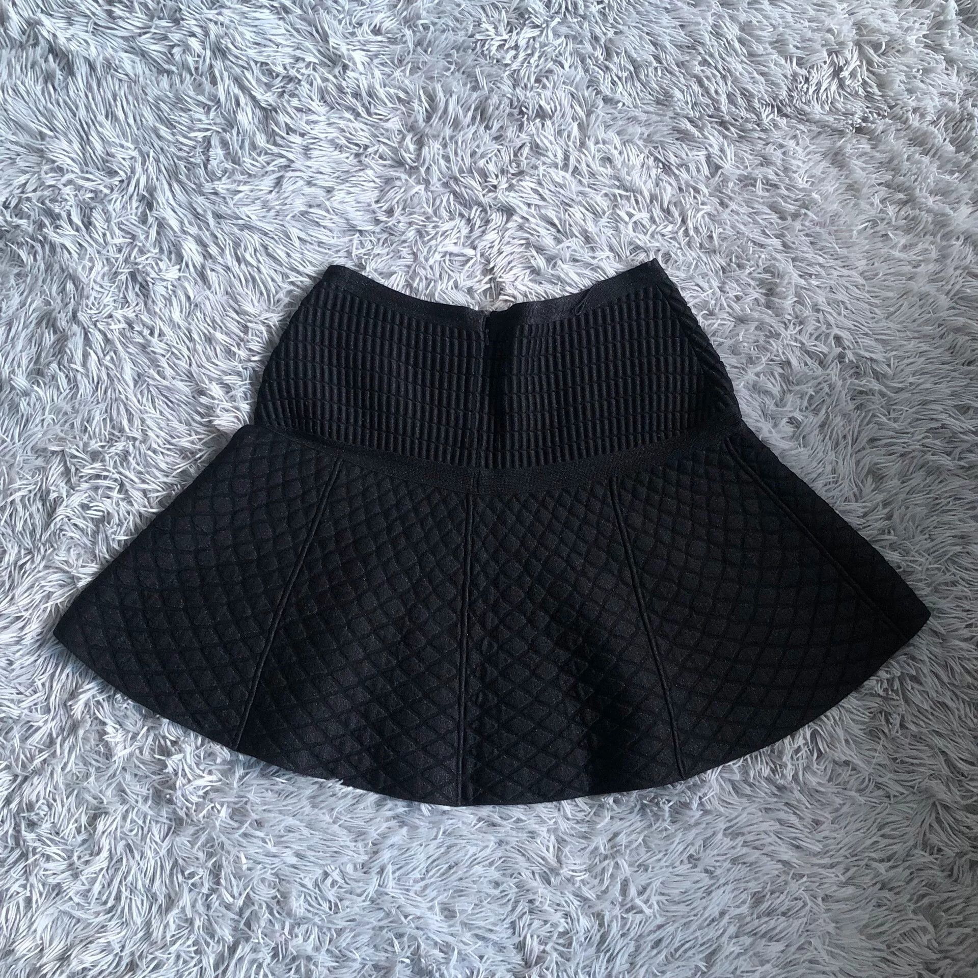 Chanel Chanel Black Quilted Glitter Skirt Size 40" / US 18 - 1 Thumbnail
