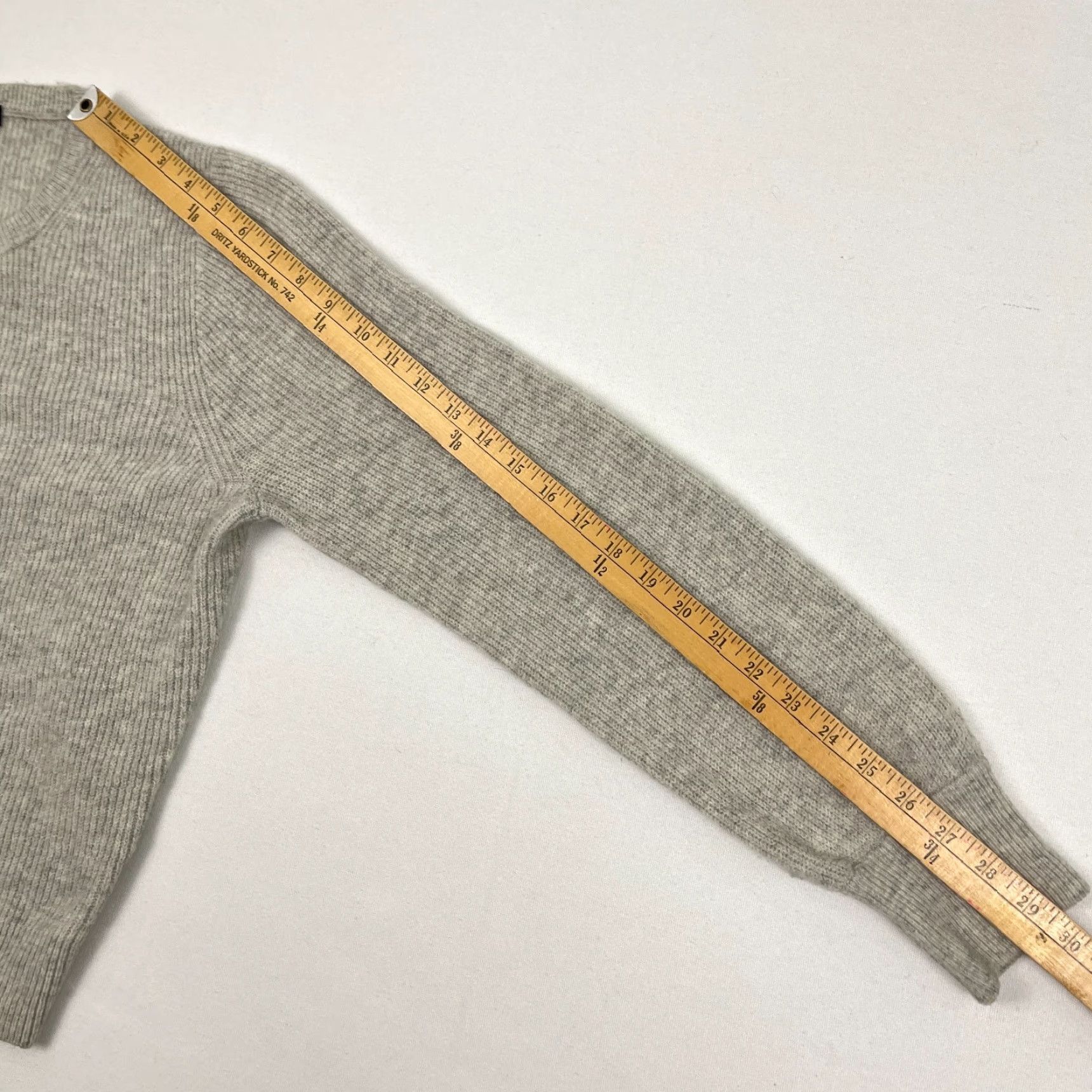 J.Crew J Crew Cardigan Womens Medium Gray Merino Wool Alpaca Ribbed Jeweled Button Prep Size M / US 6-8 / IT 42-44 - 6 Thumbnail