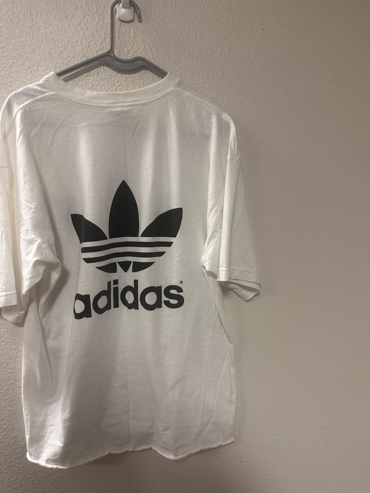 Adidas Vintage adidas Tee Size US L / EU 52-54 / 3 - 4 Thumbnail