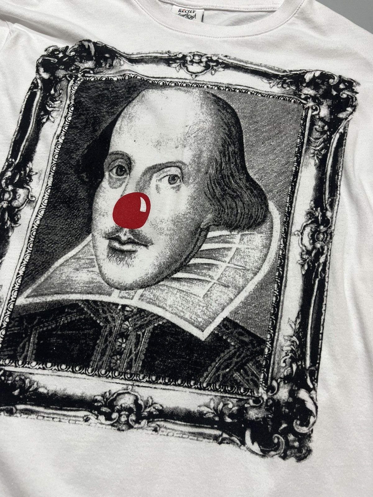 Vivienne Westwood Vivienne Westwood Comic Relief Shakespeare Red Nose T-Shirt Size US M / EU 48-50 / 2 - 2 Thumbnail