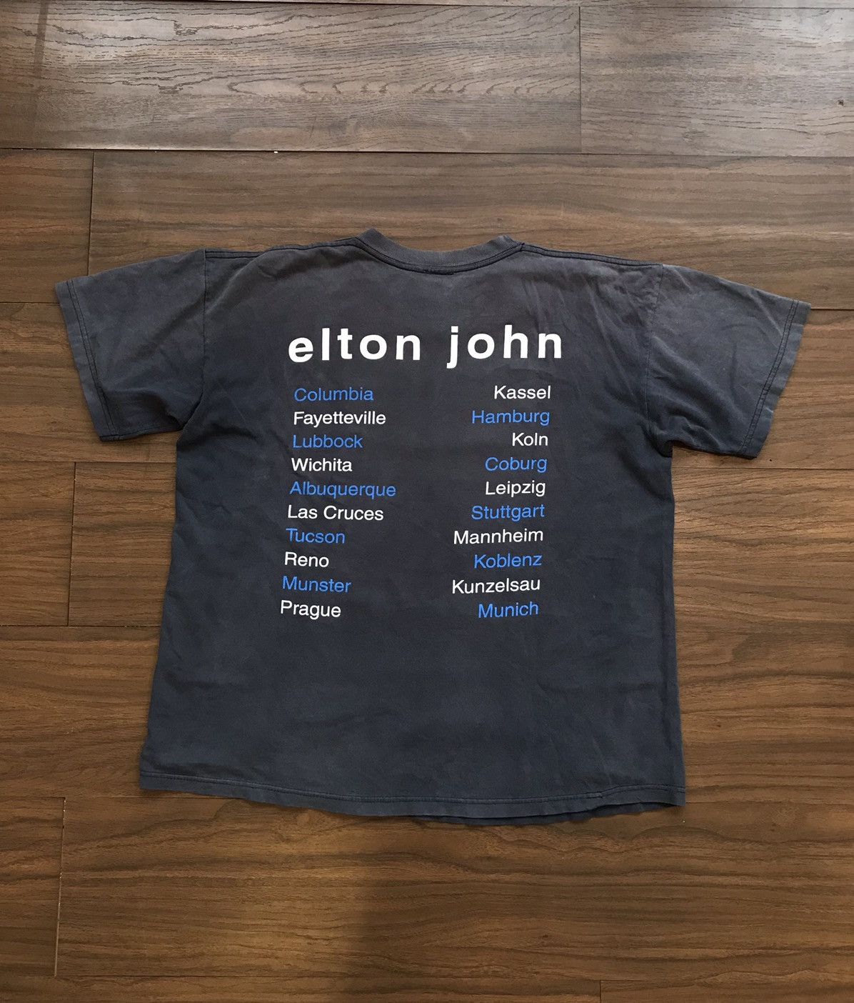 Band Tees × Vintage Vintage Elton john 90s Size US XL / EU 56 / 4 - 9 Thumbnail