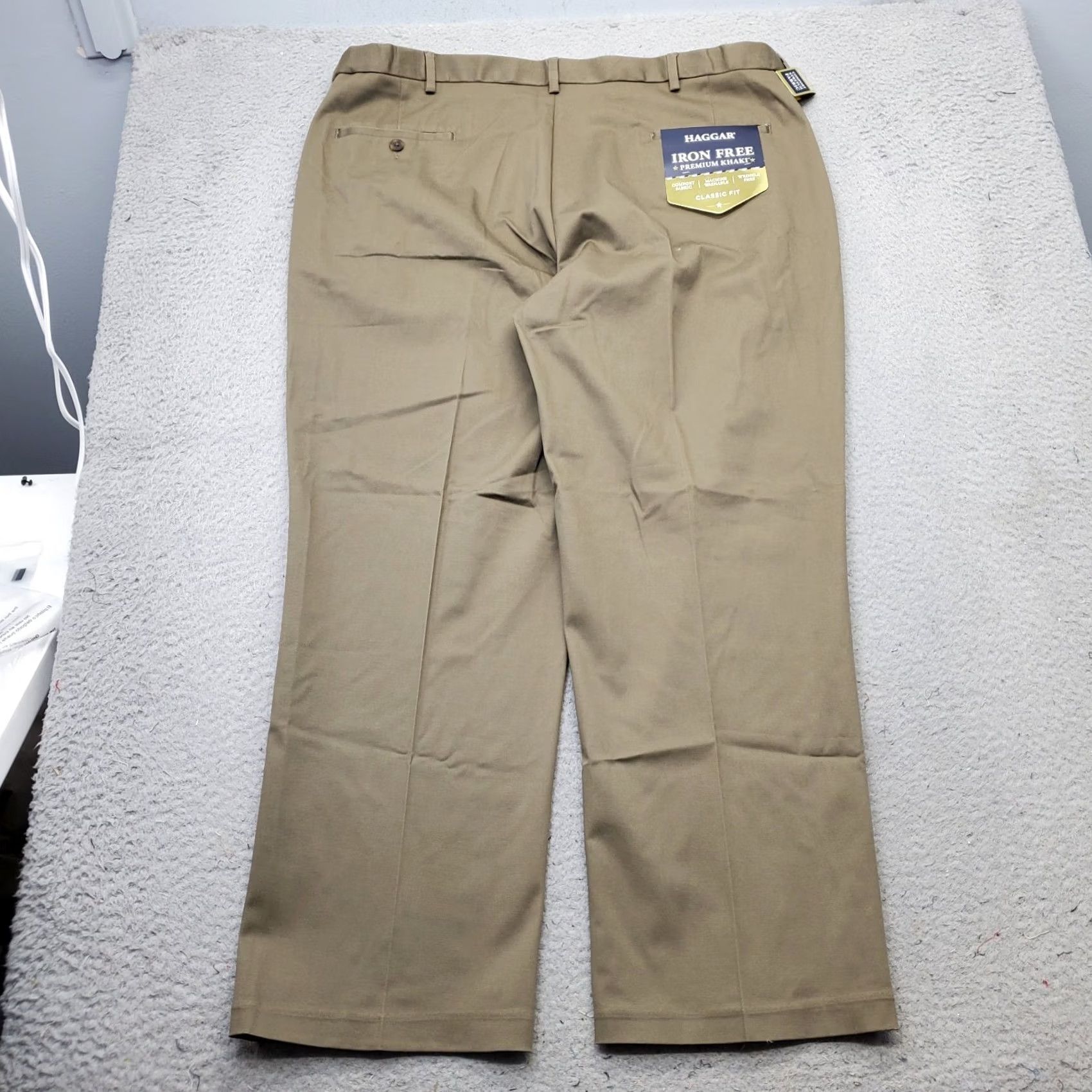 Haggar Haggar Premium Khaki Pants Mens 42x30 Tan Classic Fit Straight Iron Wrinkle Free Size US 42 / EU 58 - 2 Thumbnail