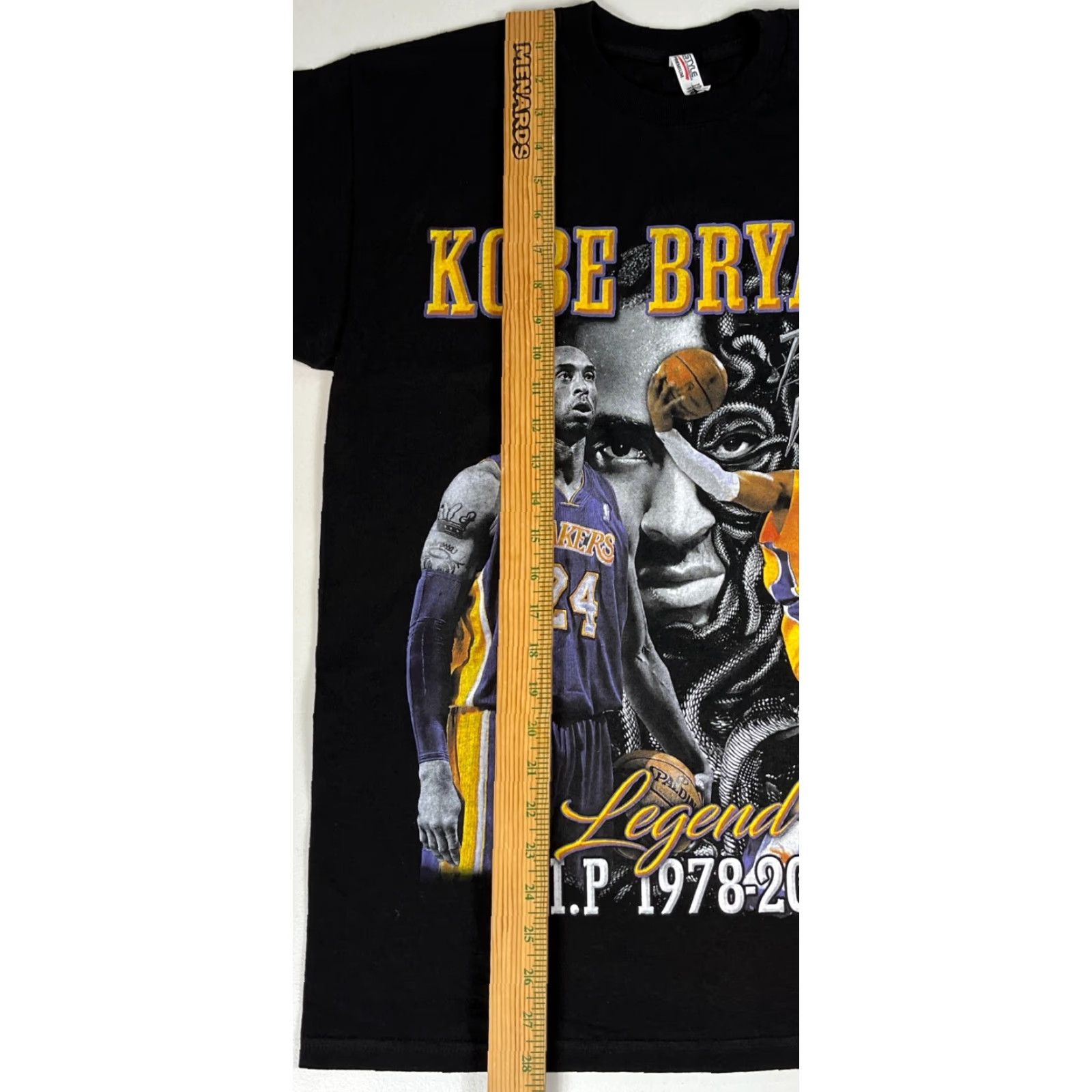 Vintage Kobe Bryant Black Mamba Legend T-Shirt Mens M Black 1978-2020 Vintage Size US M / EU 48-50 / 2 - 7 Thumbnail