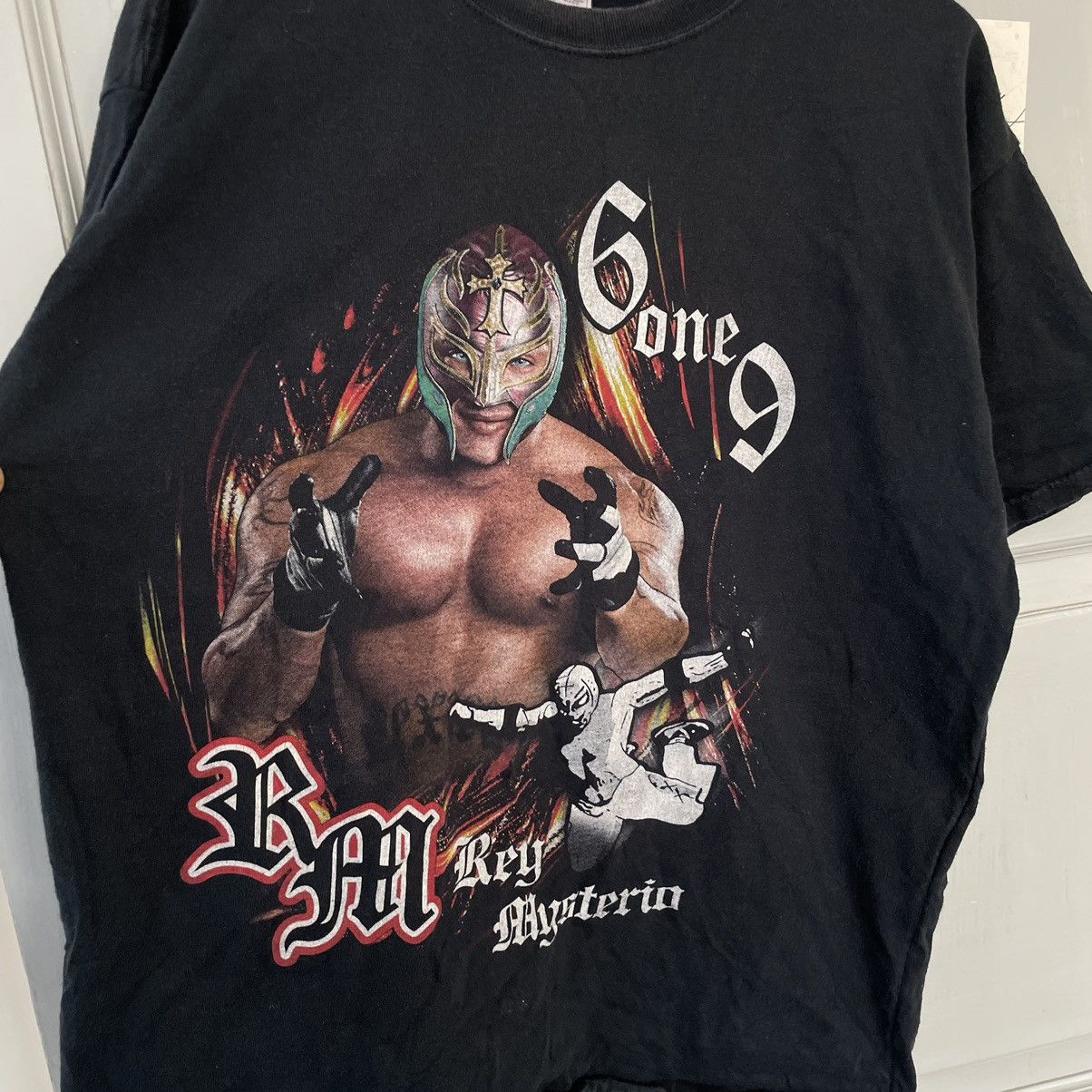 Vintage × WWE 2000s REY MYSTERIO 619 RARE FADED WRESTLING TEE y2k Size US XL / EU 56 / 4 - 8 Thumbnail