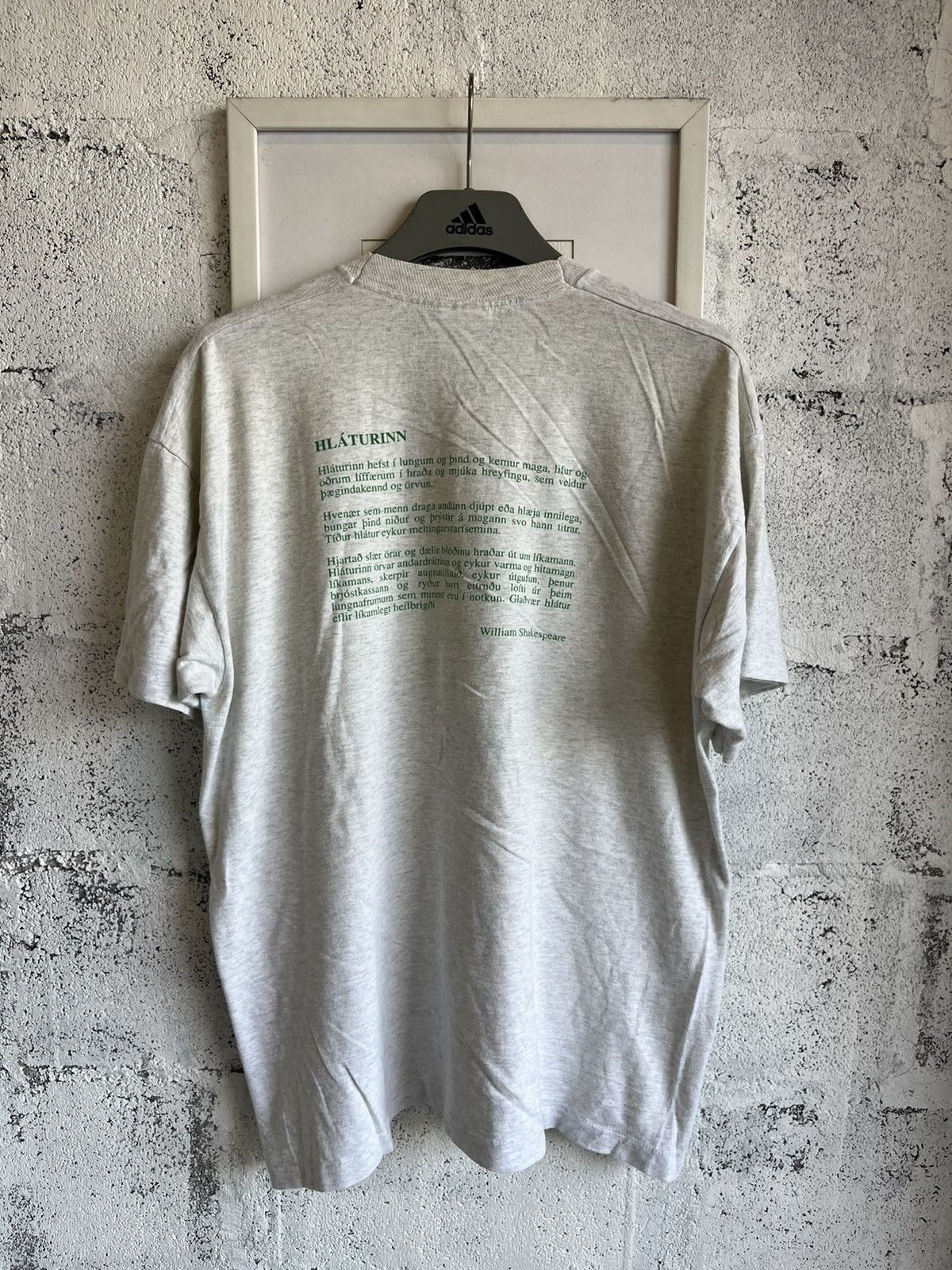 Vintage Vintage William Shakespeare HLATURINN 90’s T-shirt Size US XL / EU 56 / 4 - 3 Thumbnail