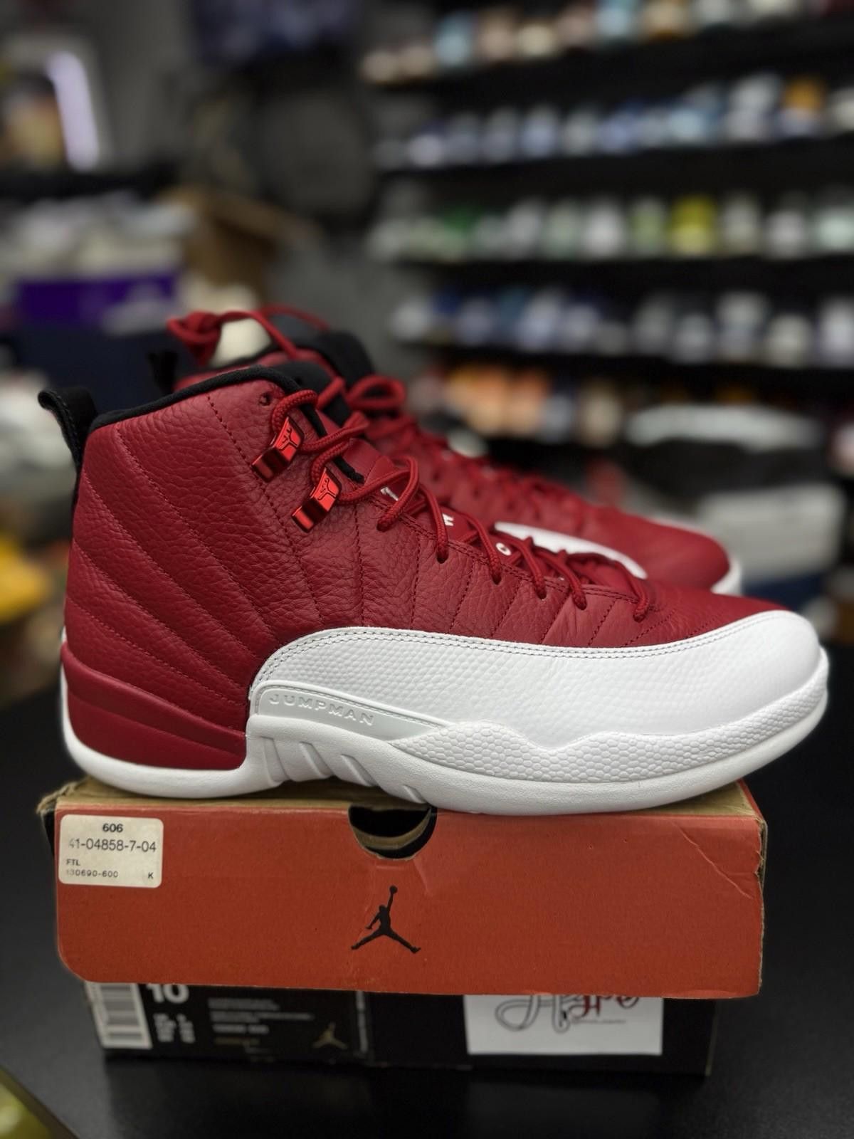 Jordan Brand Size 10 - Air Jordan 12 Retro Gym Red 130690-600 Authentic Size US 10 / EU 43 - 12 Thumbnail