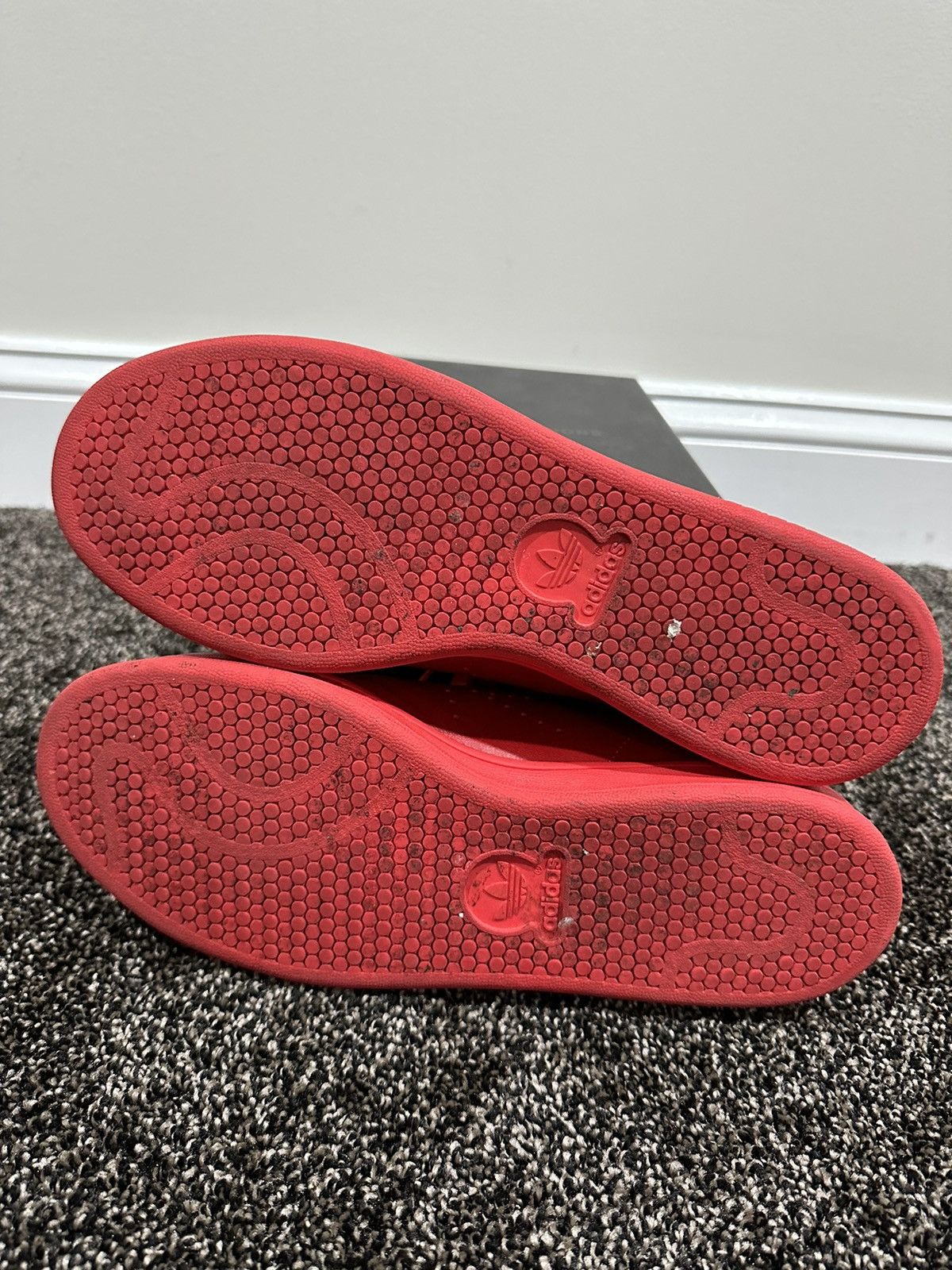 Adidas Raf Simons x Barneys x Adidas Stan Smith Red Low Top Sneaker Size US 9.5 / EU 42-43 - 7 Thumbnail