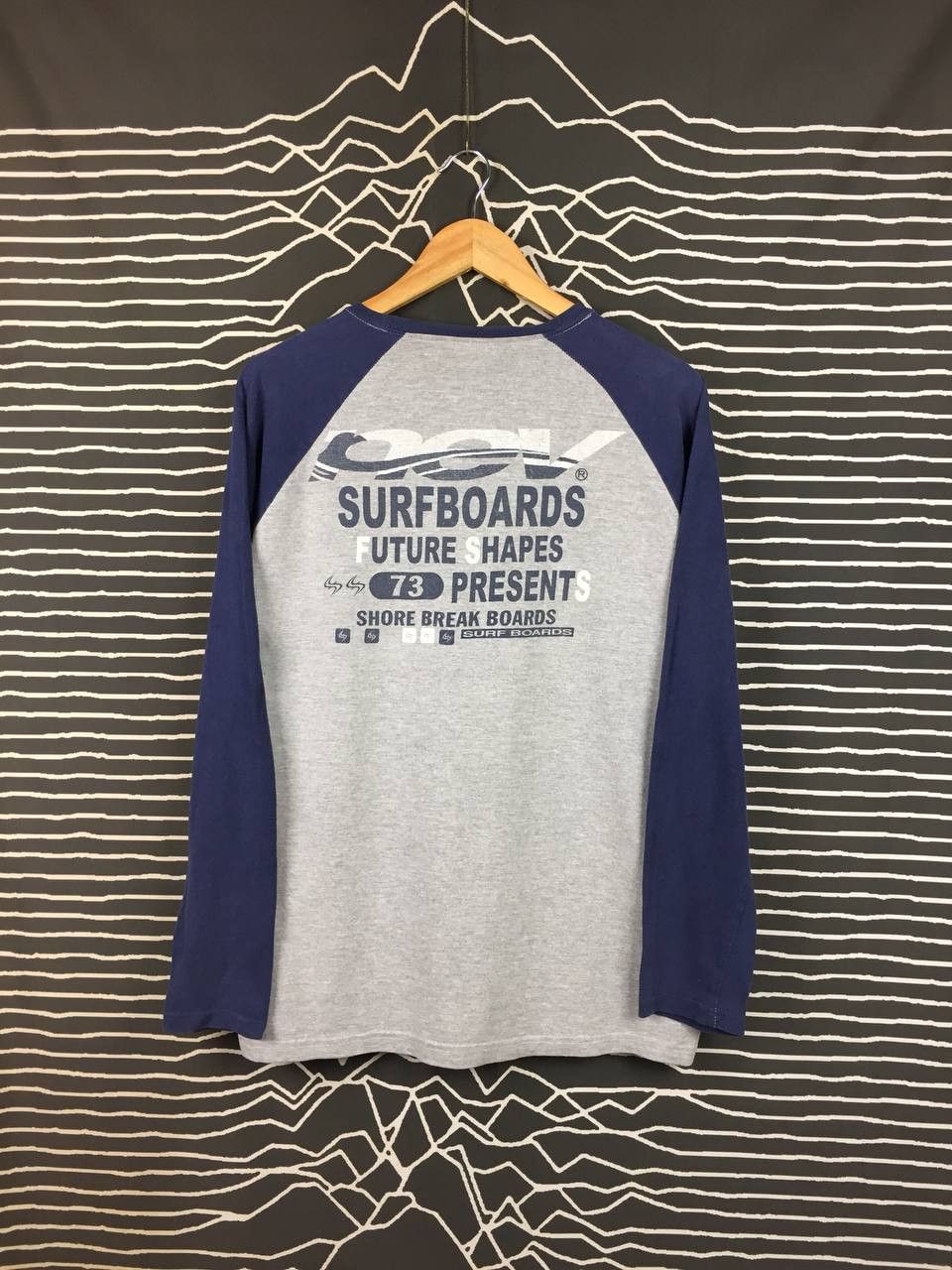 Vintage Vtg Nev Surfboards Future Shapes Raglan Tee Size L Size US L / EU 52-54 / 3 - 2 Thumbnail