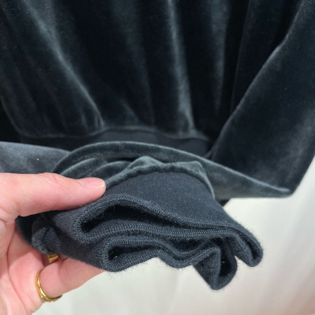 Nike Nike Heritage Velour Cropped Hoodie in Black and Grey Size S Size S / US 4 / IT 40 - 8 Thumbnail