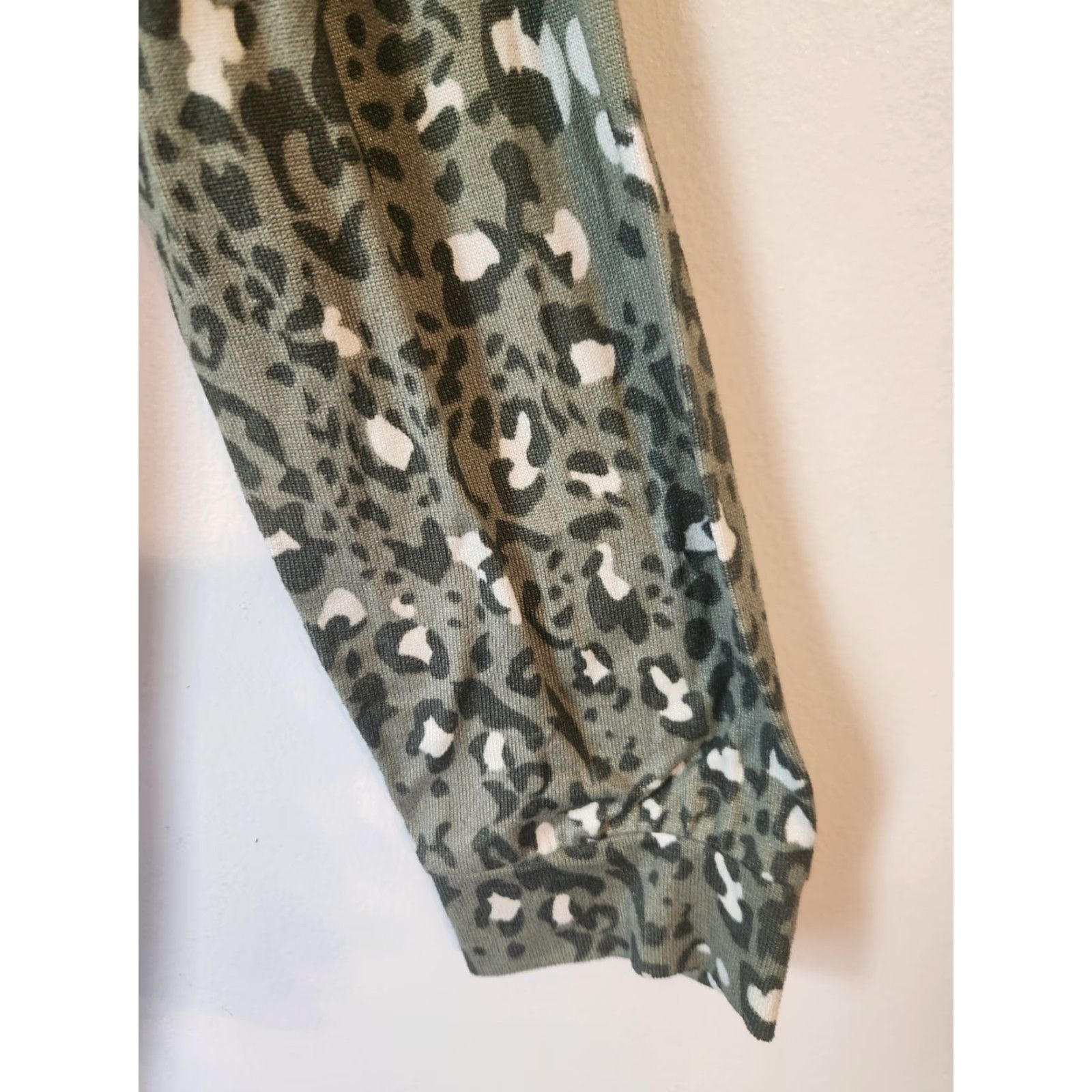 Vintage Jenni Women's Gown Shirt Sleep Mountain Sage Animal Print Green XXL Green XS? Size XS / US 0-2 / IT 36-38 - 4 Thumbnail