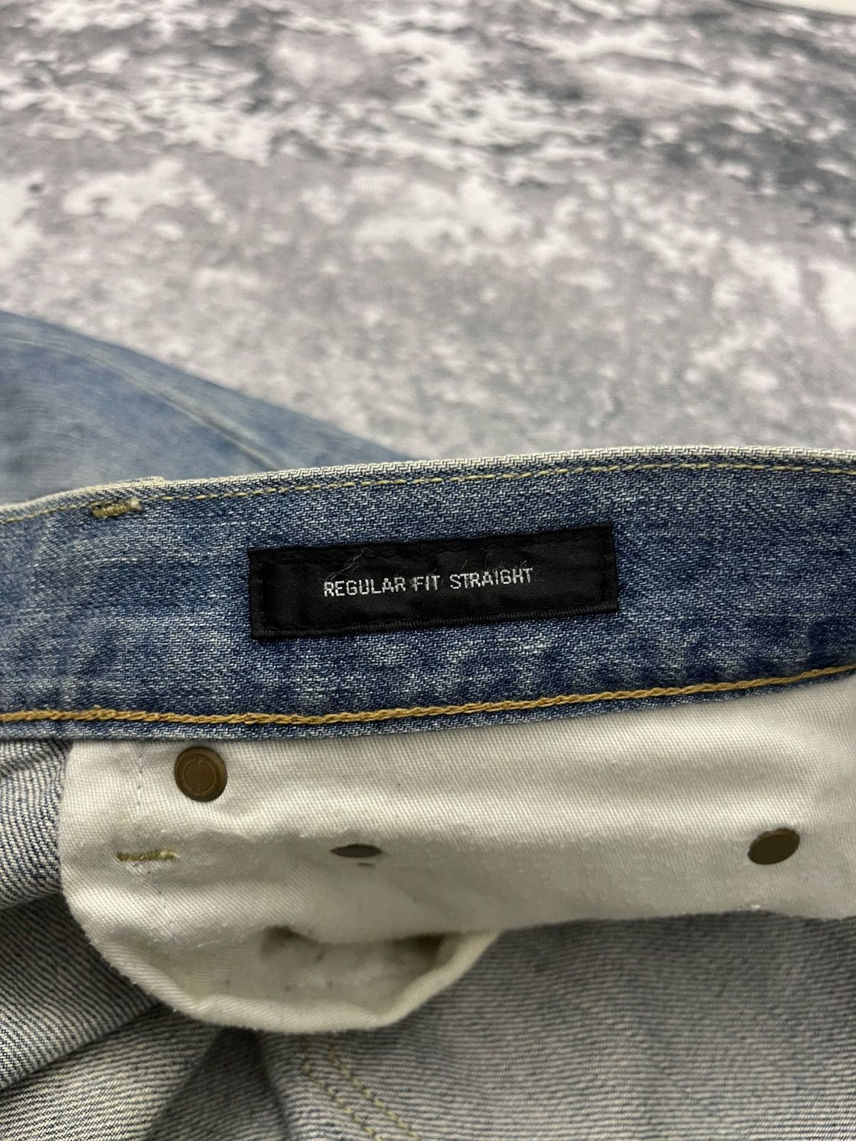 Uniqlo Vintage Uniqlo UJ S002 Faded Blue Washed Denim Size US 31 - 10 Thumbnail