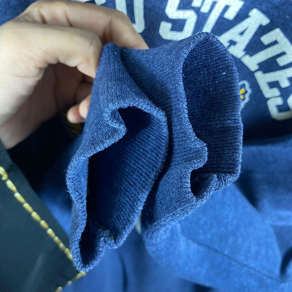 Vintage Vintage 80's UNITED STATES NAVY Logo Crewneck Sweatshirt Size US M / EU 48-50 / 2 - 3 Thumbnail