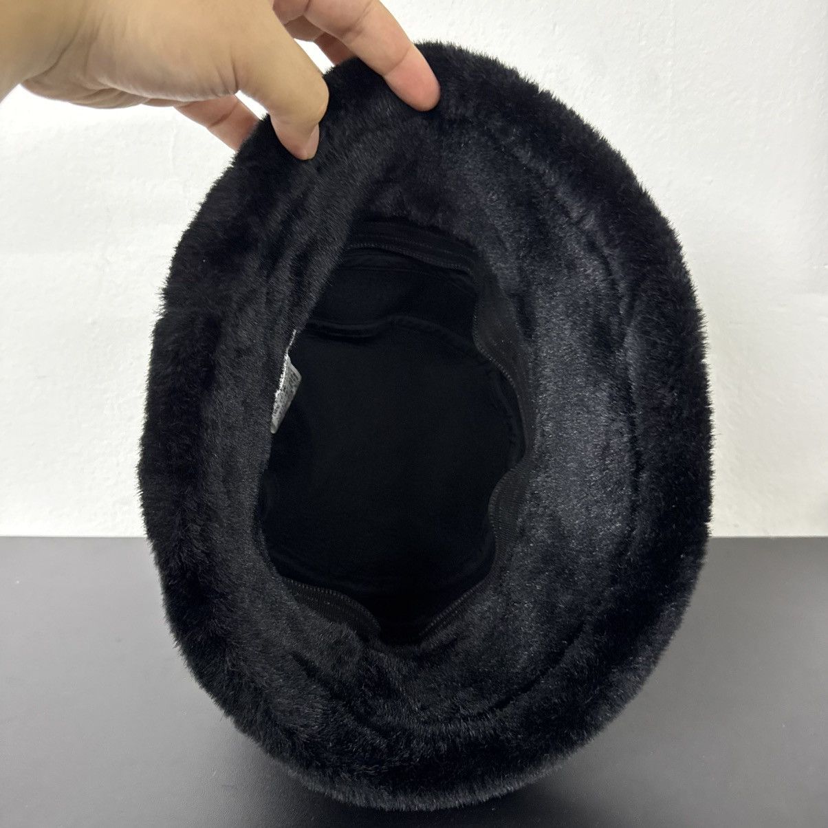 Yohji Yamamoto AW Yohji Yamamoto Ysaccs Fuzzy Hat Fur Size ONE SIZE - 5 Thumbnail