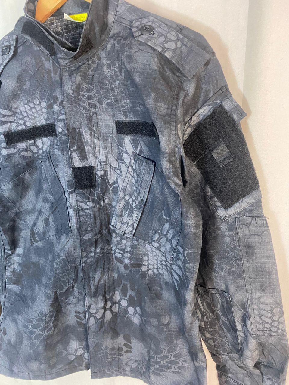 Other Army combat uniform shirt Size US M / EU 48-50 / 2 - 5 Thumbnail