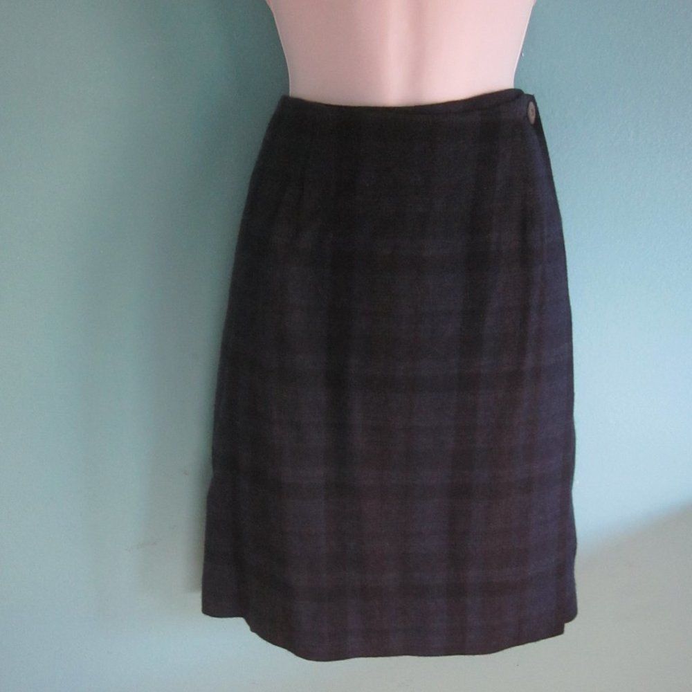 Robert Talbott Talbots Blue Plaid Wool Skirt Womens Size 8 Wrap Style Vintage Skirt Size 30" / US 8 / IT 44 - 6 Thumbnail