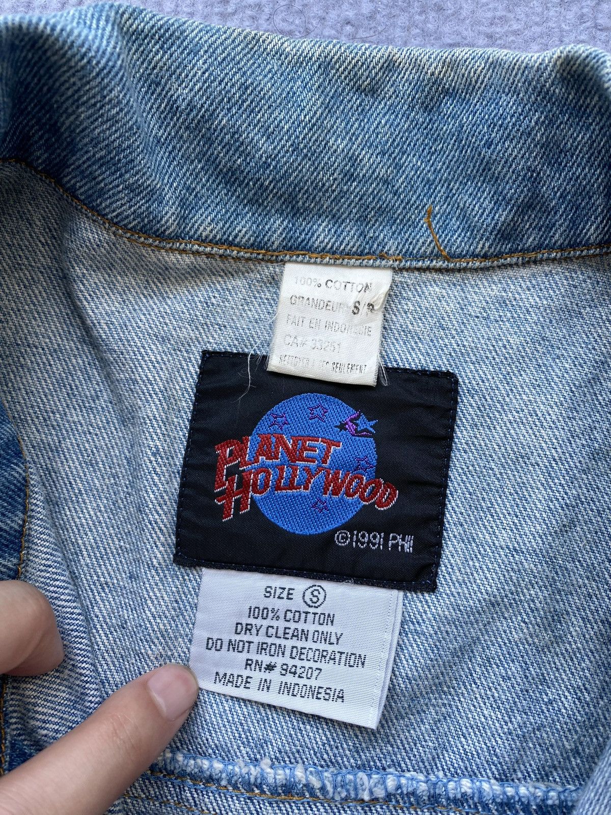 Planet Hollywood 90’s Planet Hollywood Vancouver Denim Jacket🪐 Size US S / EU 44-46 / 1 - 8 Thumbnail