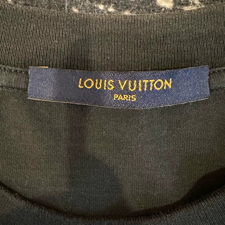 Louis Vuitton Louis Vuitton Solid Print Classic Short Sleeve Crew Neck Sh Size US M / EU 48-50 / 2 - 7 Thumbnail