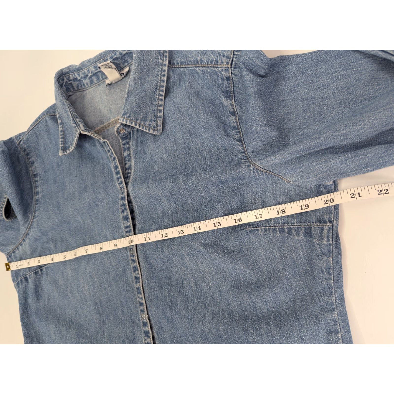 Old Navy VINTAGE Old Navy Denim Shirt Women L Blue Long Sleeve Snap Closure Collared Casual Western Basic 100% Cotton Shirt Womens Size Large Size L / US 10 / IT 46 - 5 Thumbnail