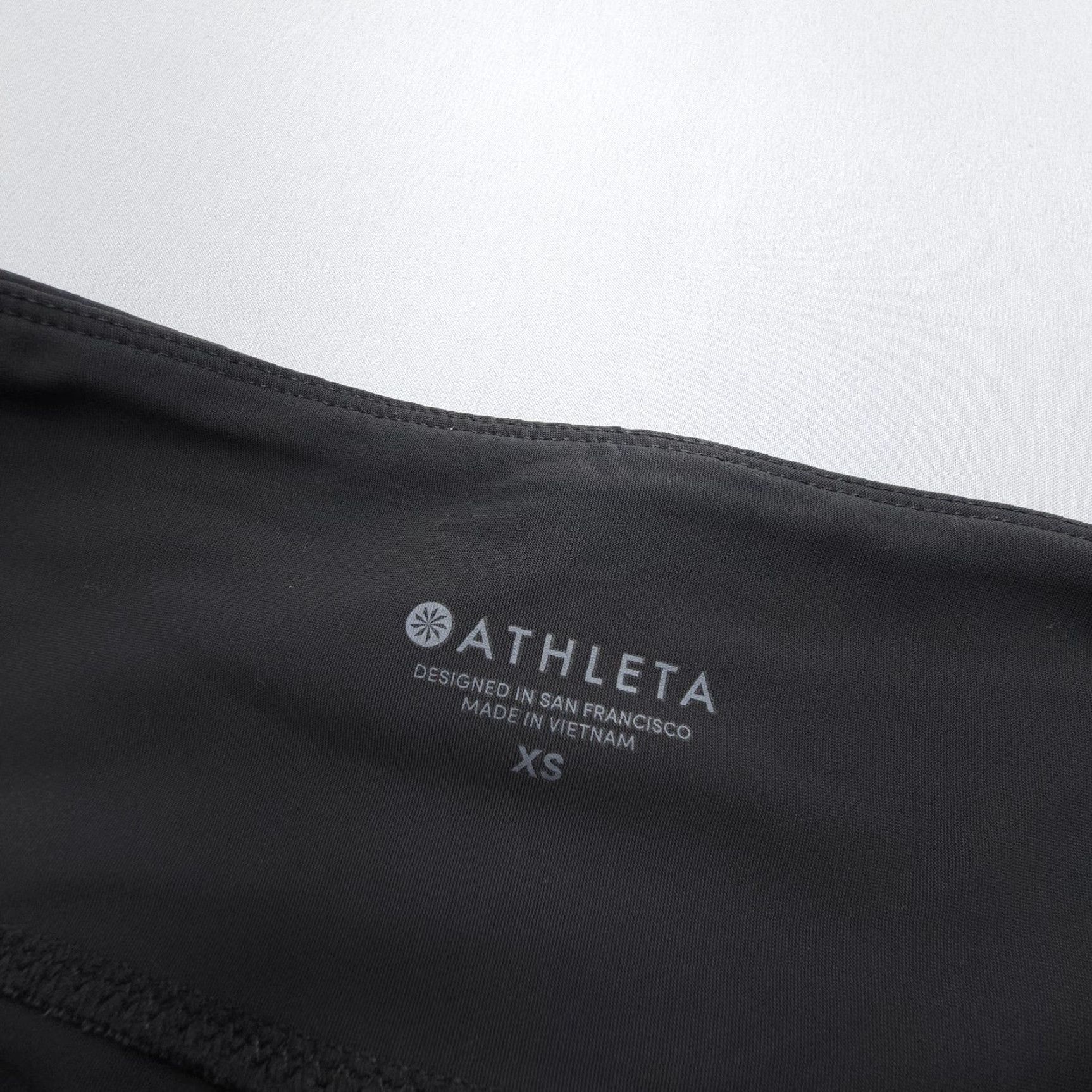 Athleta Athleta Pants Women XS Gray Crop Stretch Pockets Compression Athleisure Womens Size 26" / US 2 / IT 38 - 3 Thumbnail
