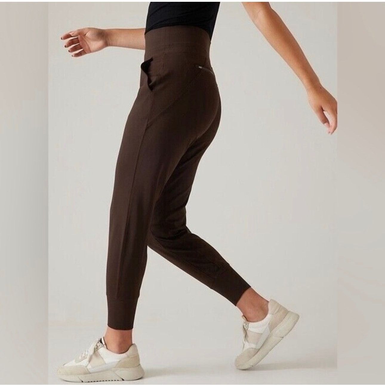 Athleta ATHLETA Venice High Rise Jogger Toasted Brown Size Medium Size 29" - 1 Thumbnail