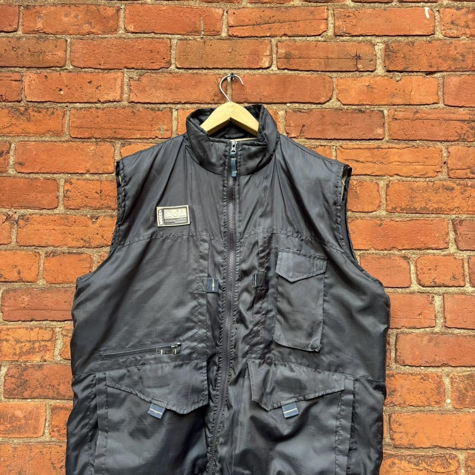 Mecca Vintage Mecca revolution evolution vest 00s L Size US L / EU 52-54 / 3 - 4 Thumbnail