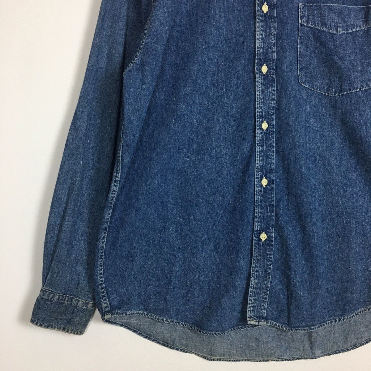 Uniqlo Vintage Uniqlo Single Pocket Denim Shirt Size US L / EU 52-54 / 3 - 2 Thumbnail