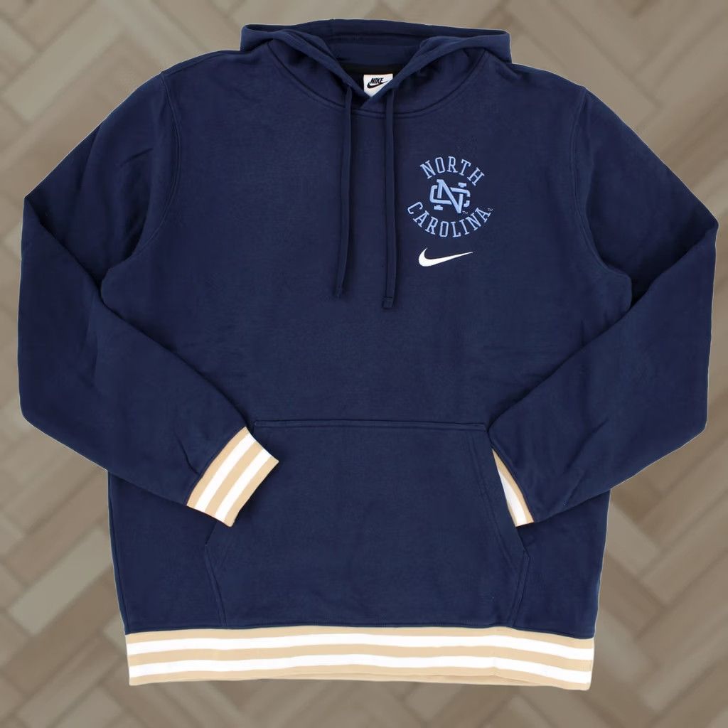 Nike Nike UNC Tar Heels Hoodie – Pullover, Hooded, Kangaroo Pocket, Navy, XL, FJ9806-419, Men’s, College Sportswear Size US XL / EU 56 / 4 - 1 Thumbnail