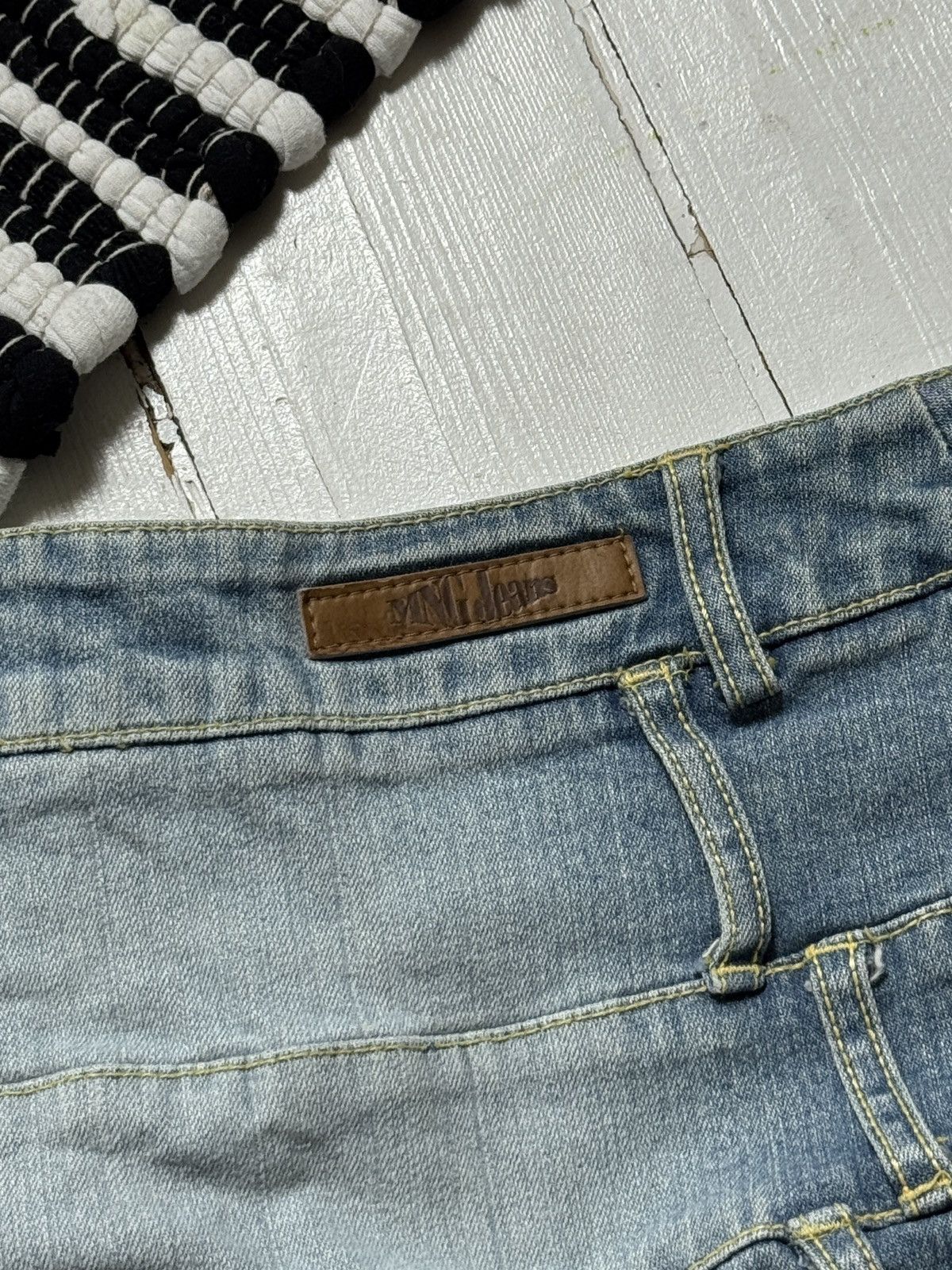 Mango VINTAGE AVANT GARDE BELT STYLE MINI DENIM SKIRT Size 26" / US 2 / IT 38 - 8 Thumbnail