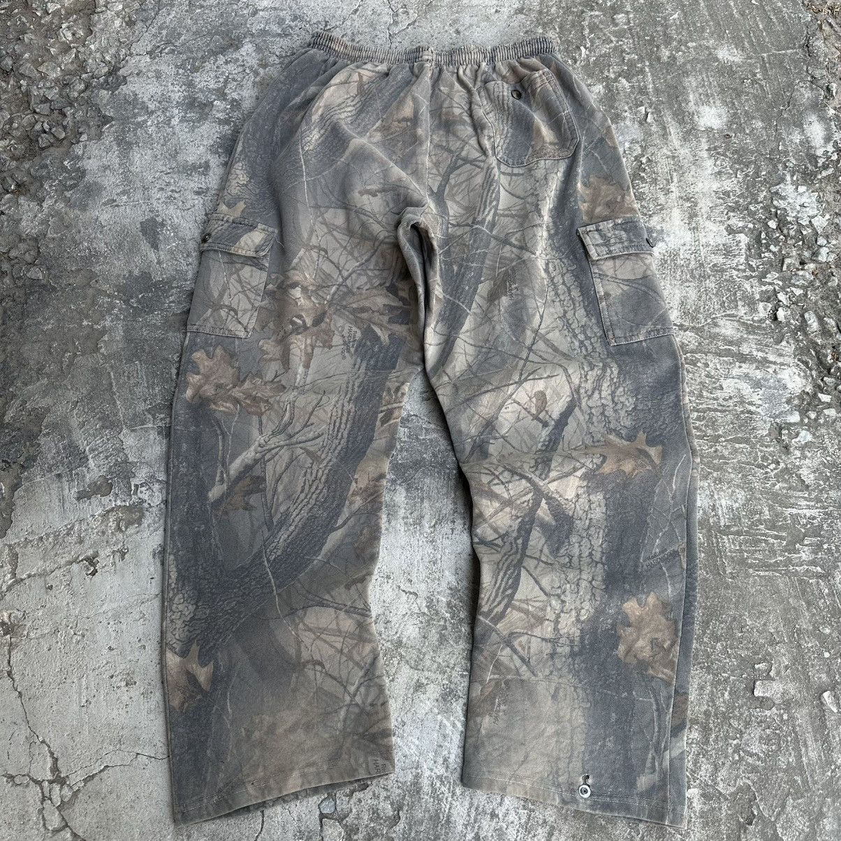 Wrangler (28-40x30) Crazy Vintage Y2K Real-tree Camo Carhartt Style Size US 32 / EU 48 - 8 Thumbnail