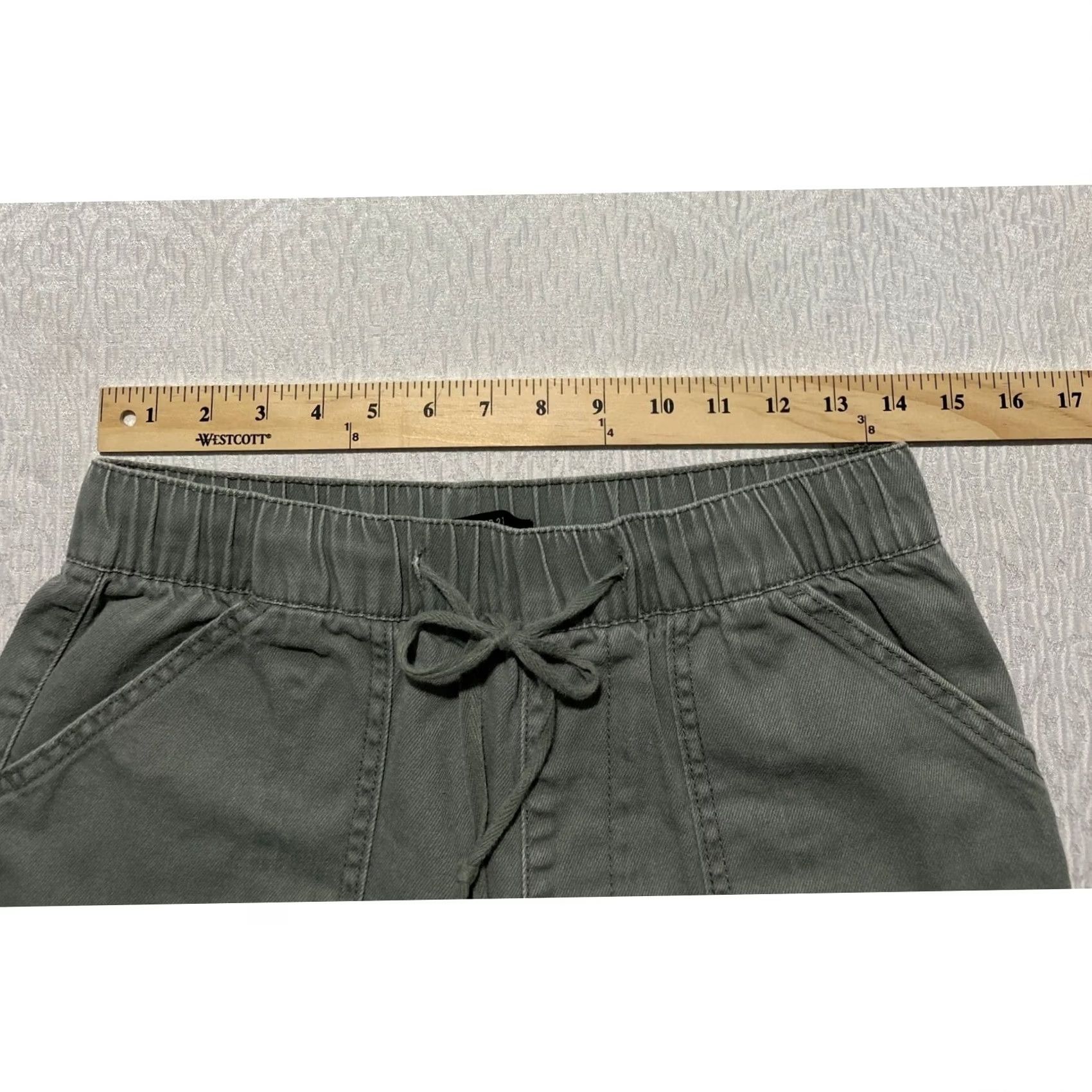 Forever 21 FOREVER 21 Womens Olive Green Cargo Jogger Pants Elastic Waist Tie Cuff Size M Size 32" / US 10 / IT 46 - 3 Thumbnail