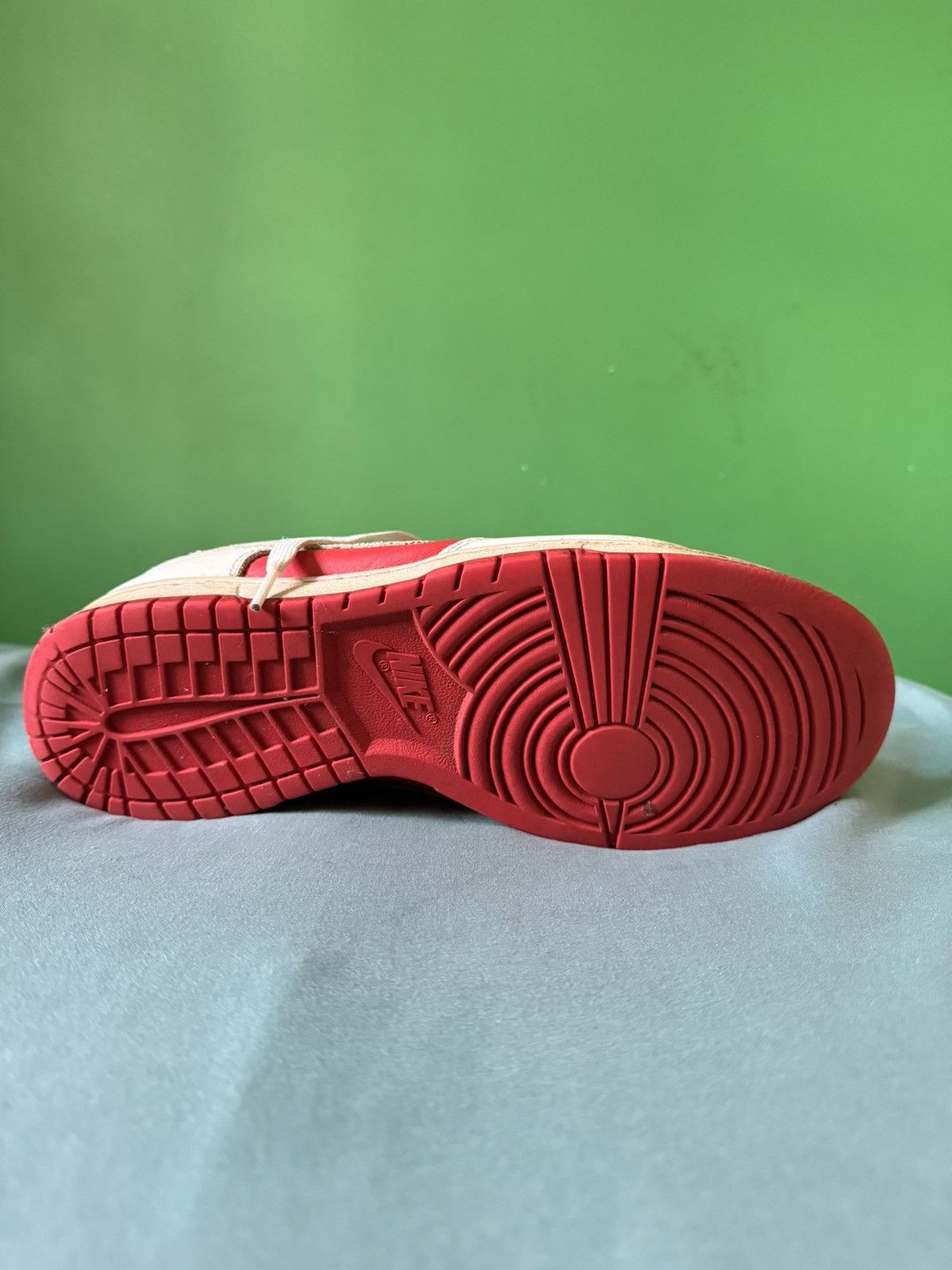 Nike Nike Dunk Low Championship Red 2021 Size US 10.5 / EU 43-44 - 4 Thumbnail