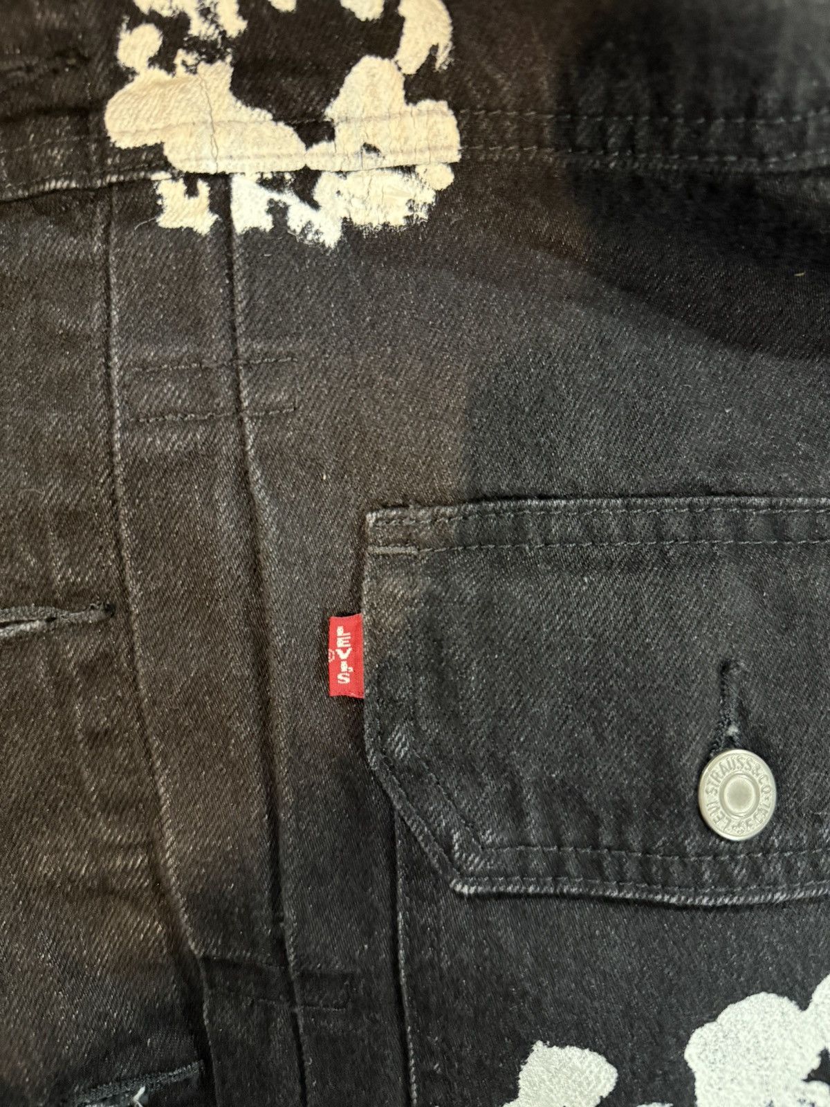 DENIM TEARS × Levi's Denim Tears x Levi's All Over Wreath Black Jacket Size Large Size US L / EU 52-54 / 3 - 2 Thumbnail